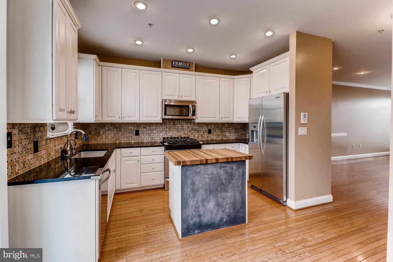 HARBORVIEW - Residential Lease