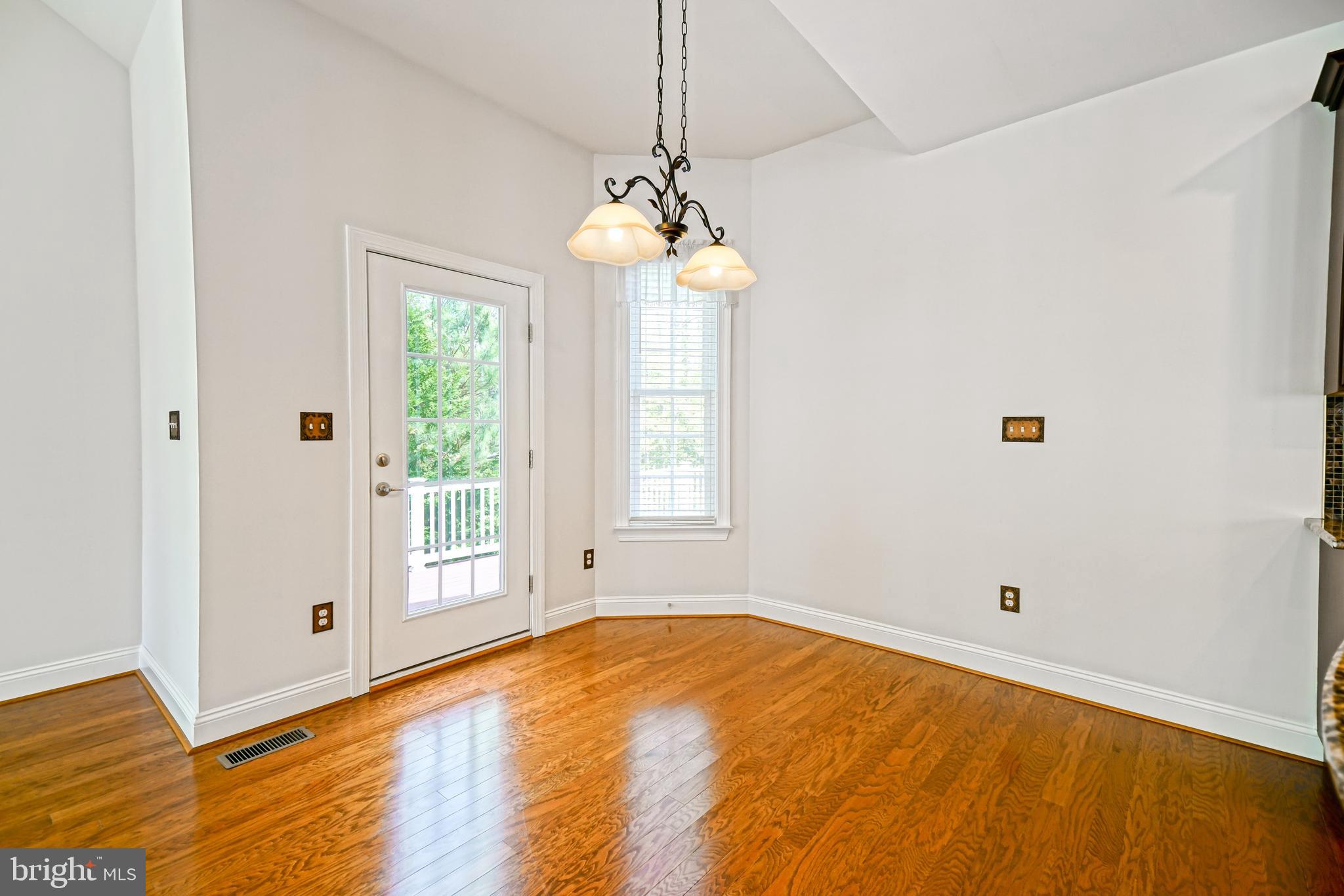 BAY CROSSING - Residential