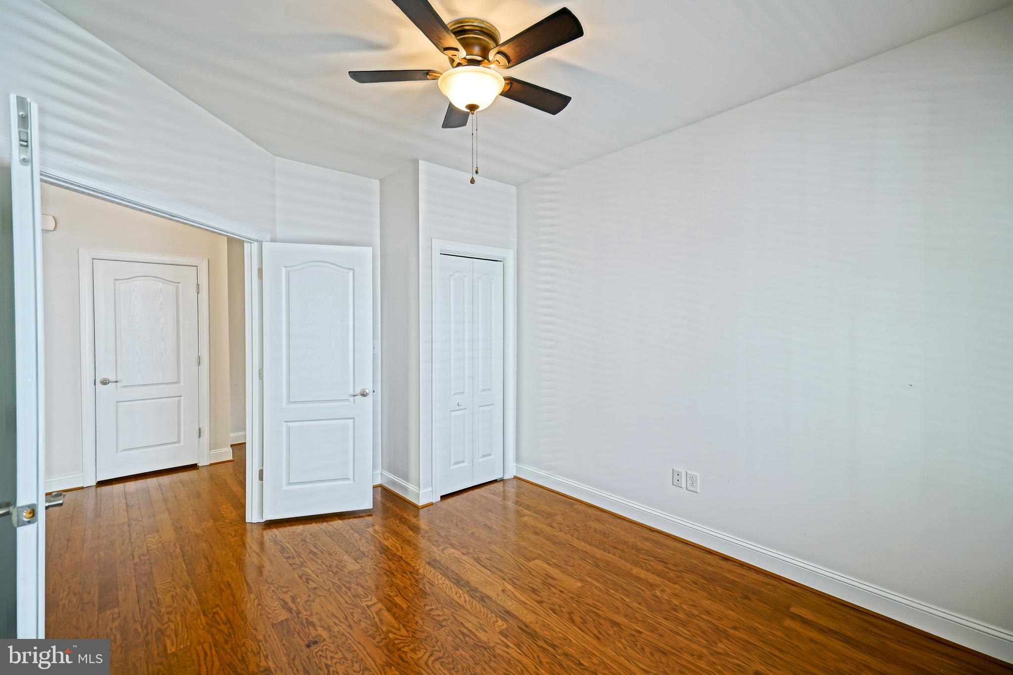 BAY CROSSING - Residential