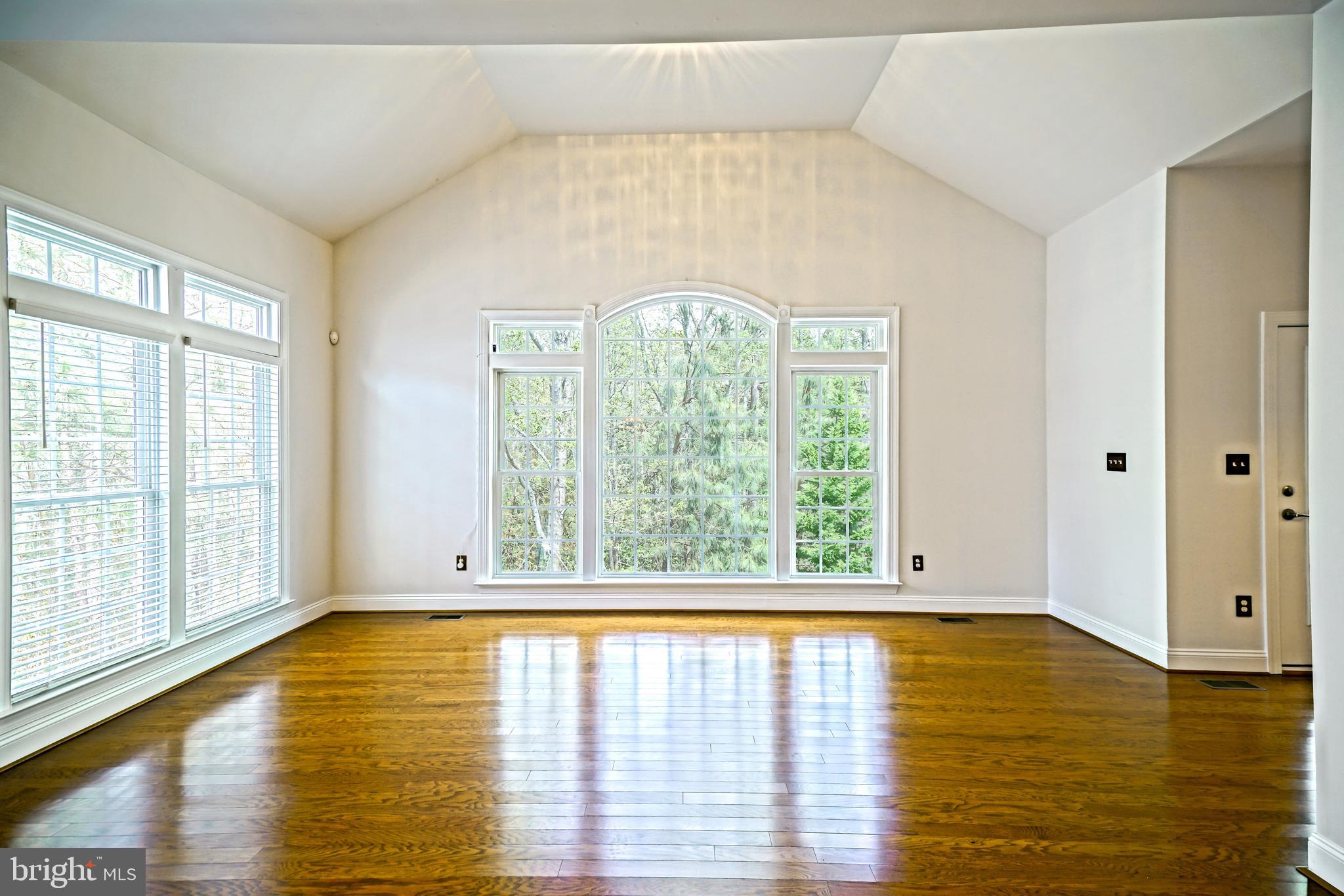 BAY CROSSING - Residential