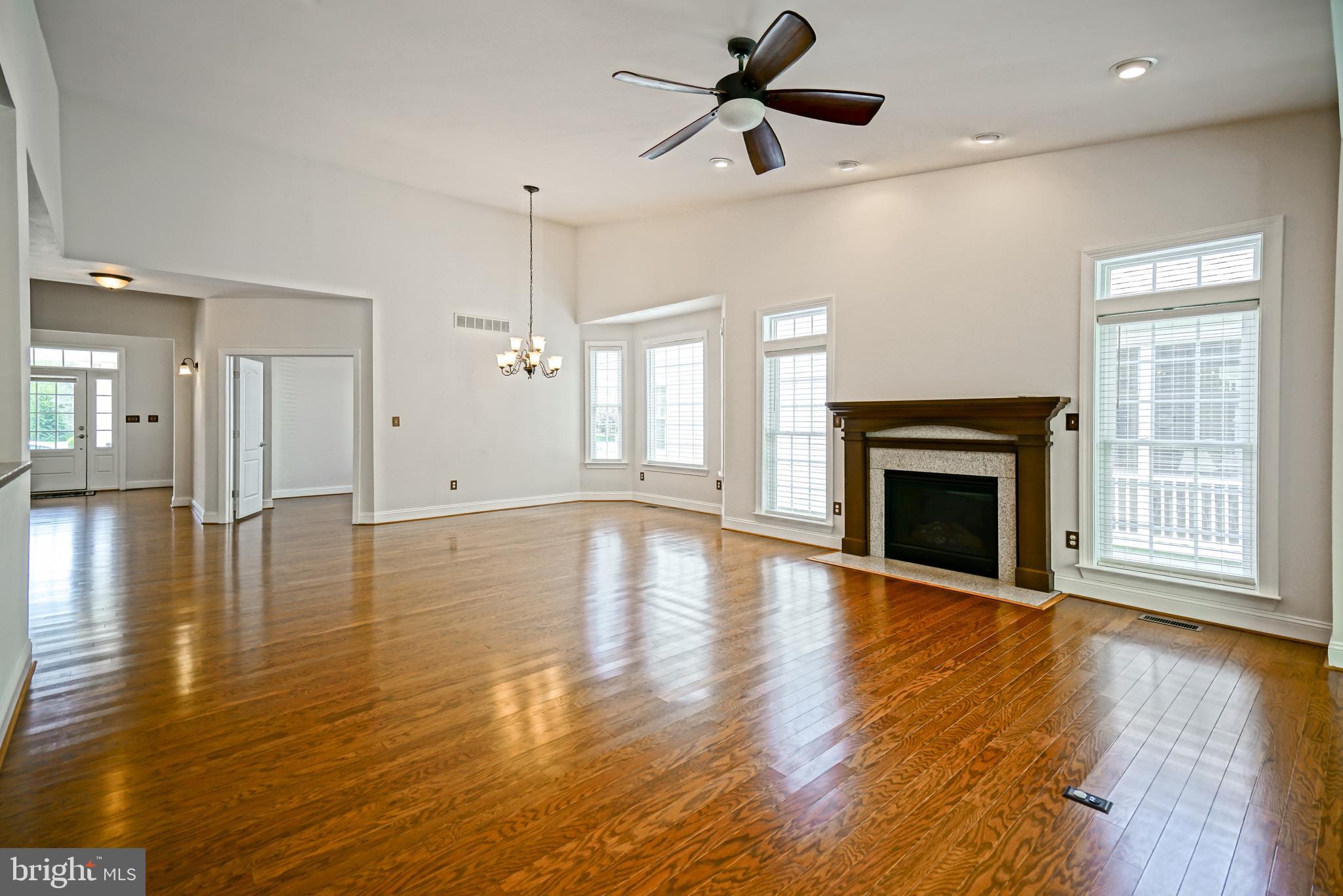 BAY CROSSING - Residential