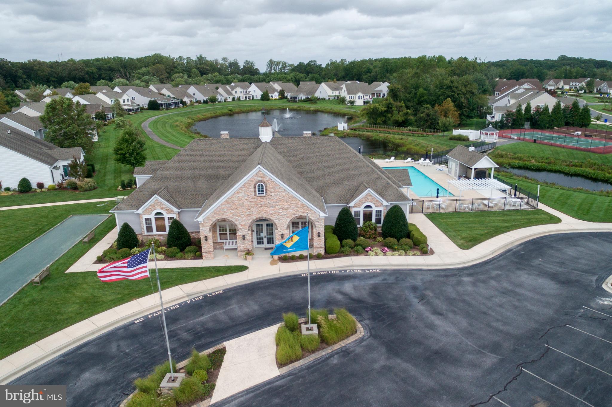 BAY CROSSING - Residential