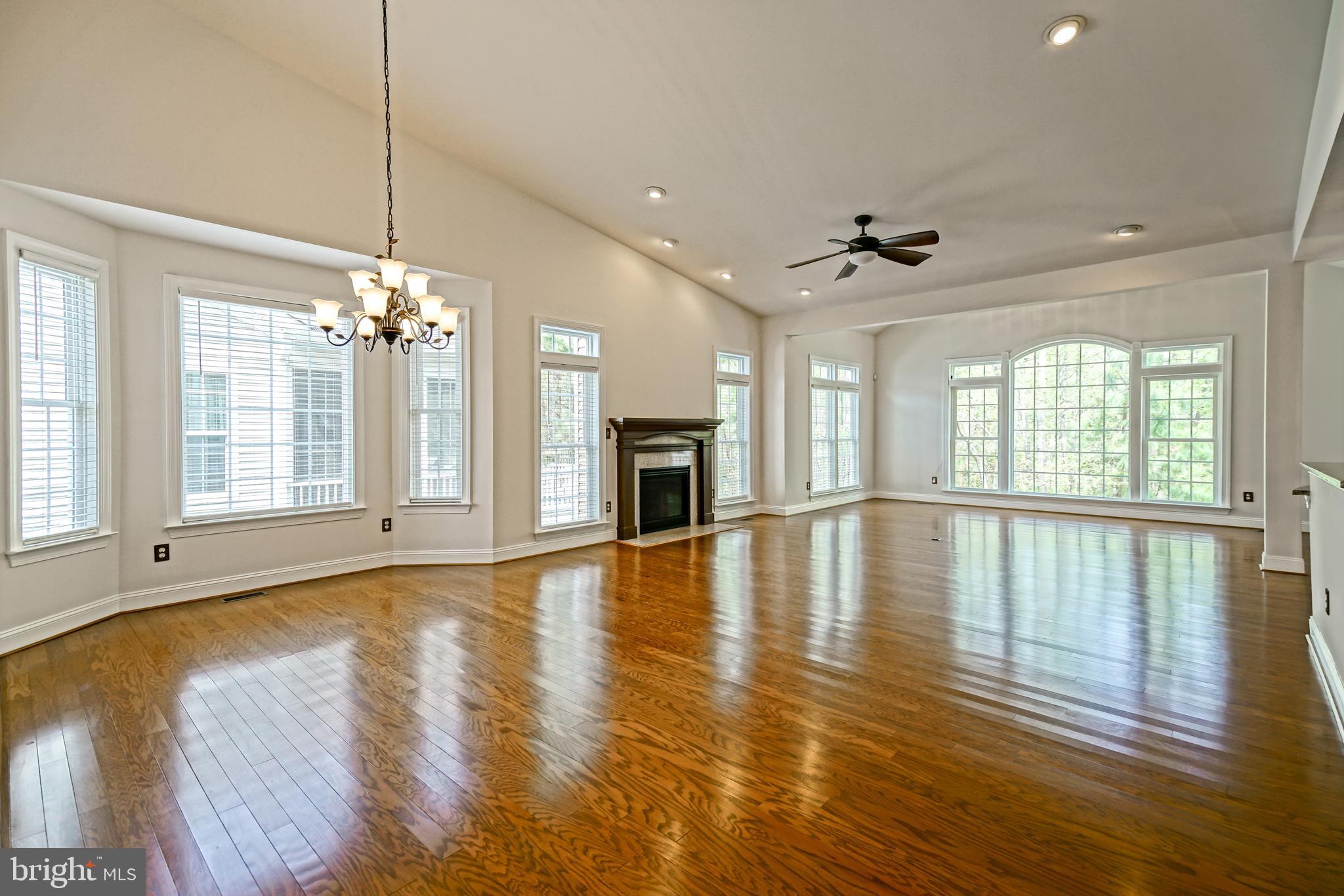 BAY CROSSING - Residential