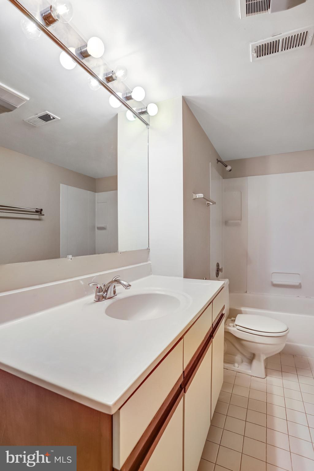 LAKEPORT - Residential
