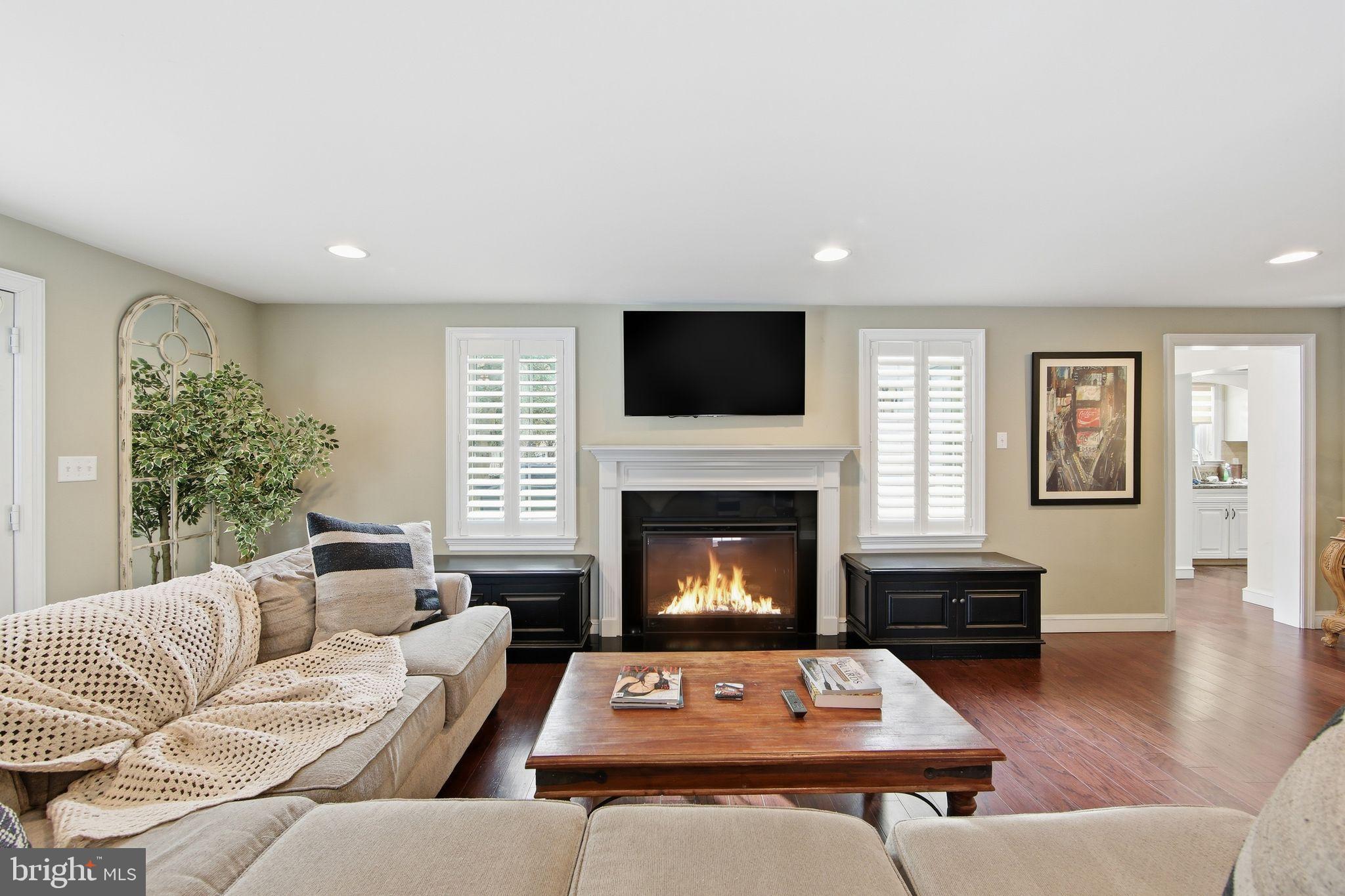 WYNNEWOOD - Residential