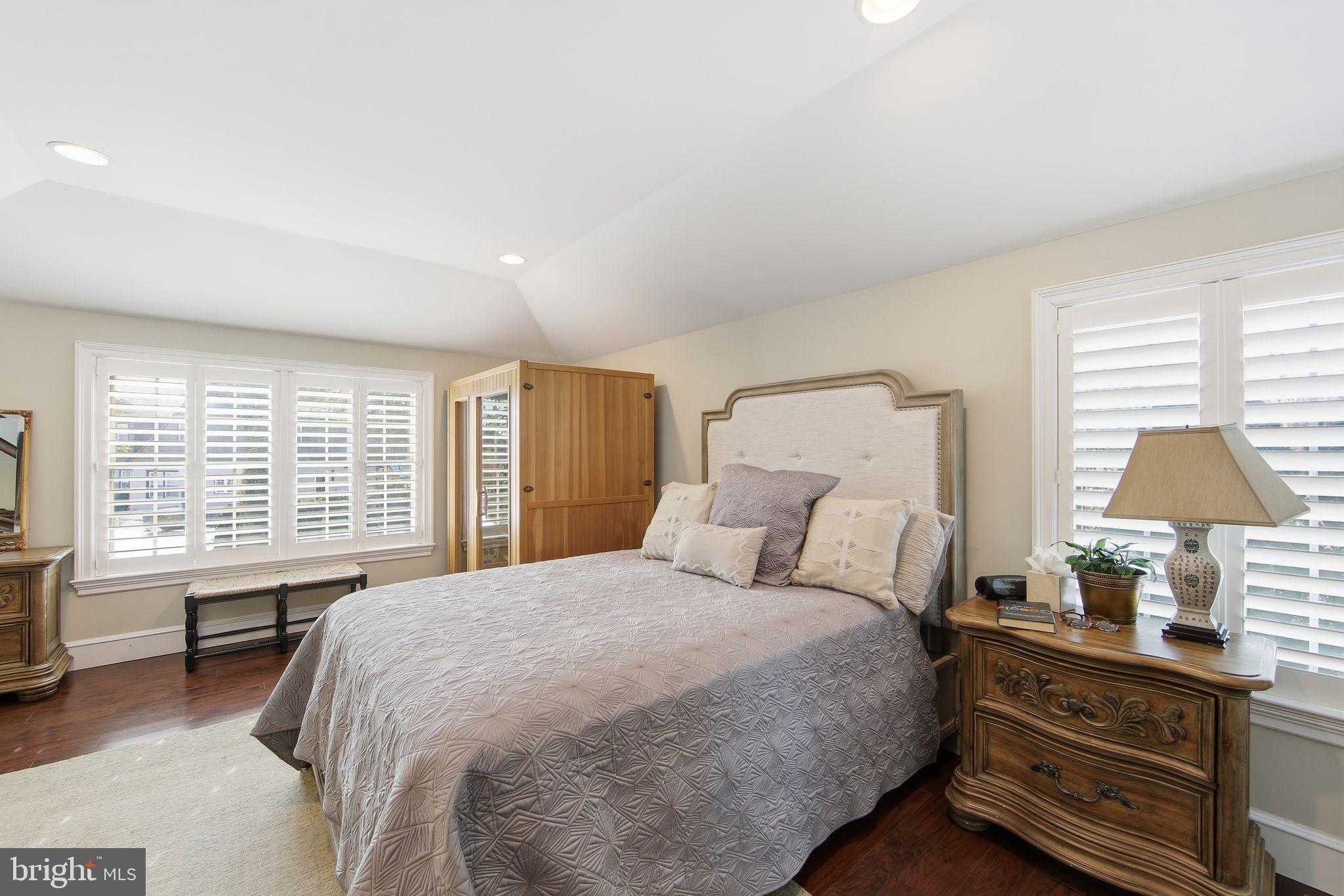 WYNNEWOOD - Residential