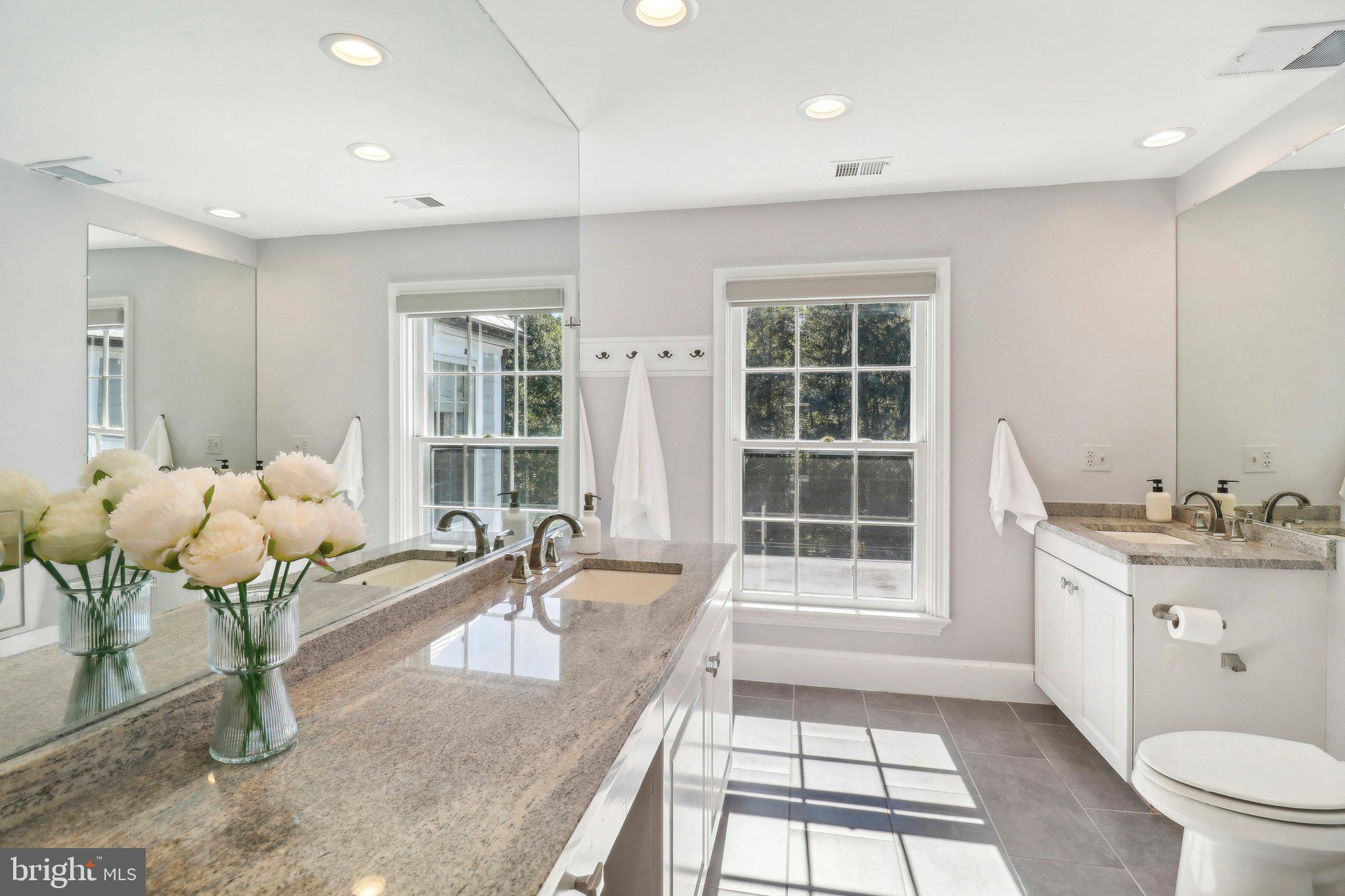 SPRINGFIELD FARMS - Residential