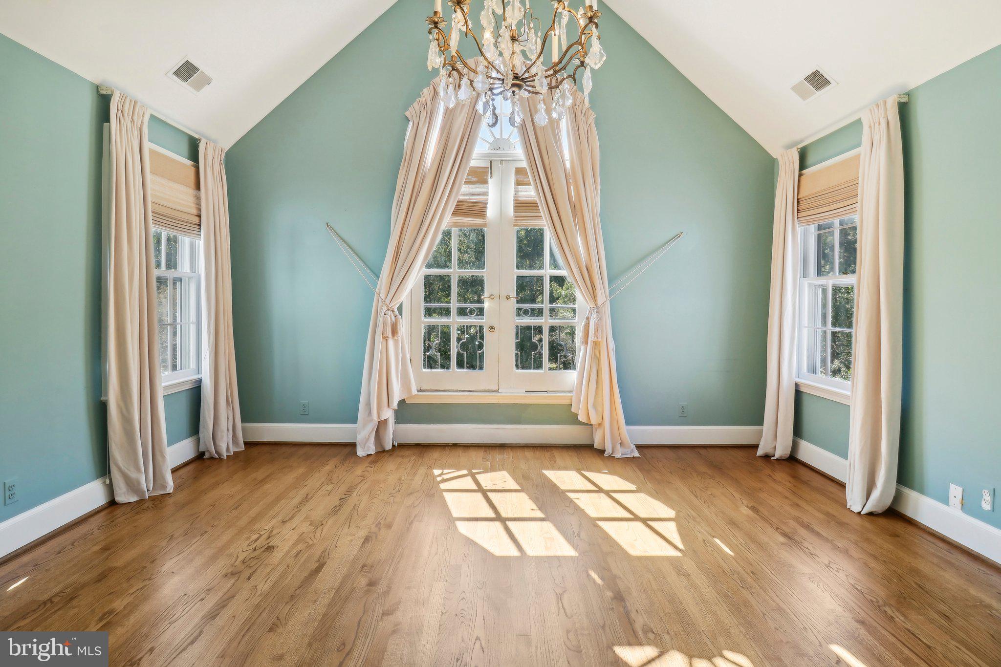 SPRINGFIELD FARMS - Residential