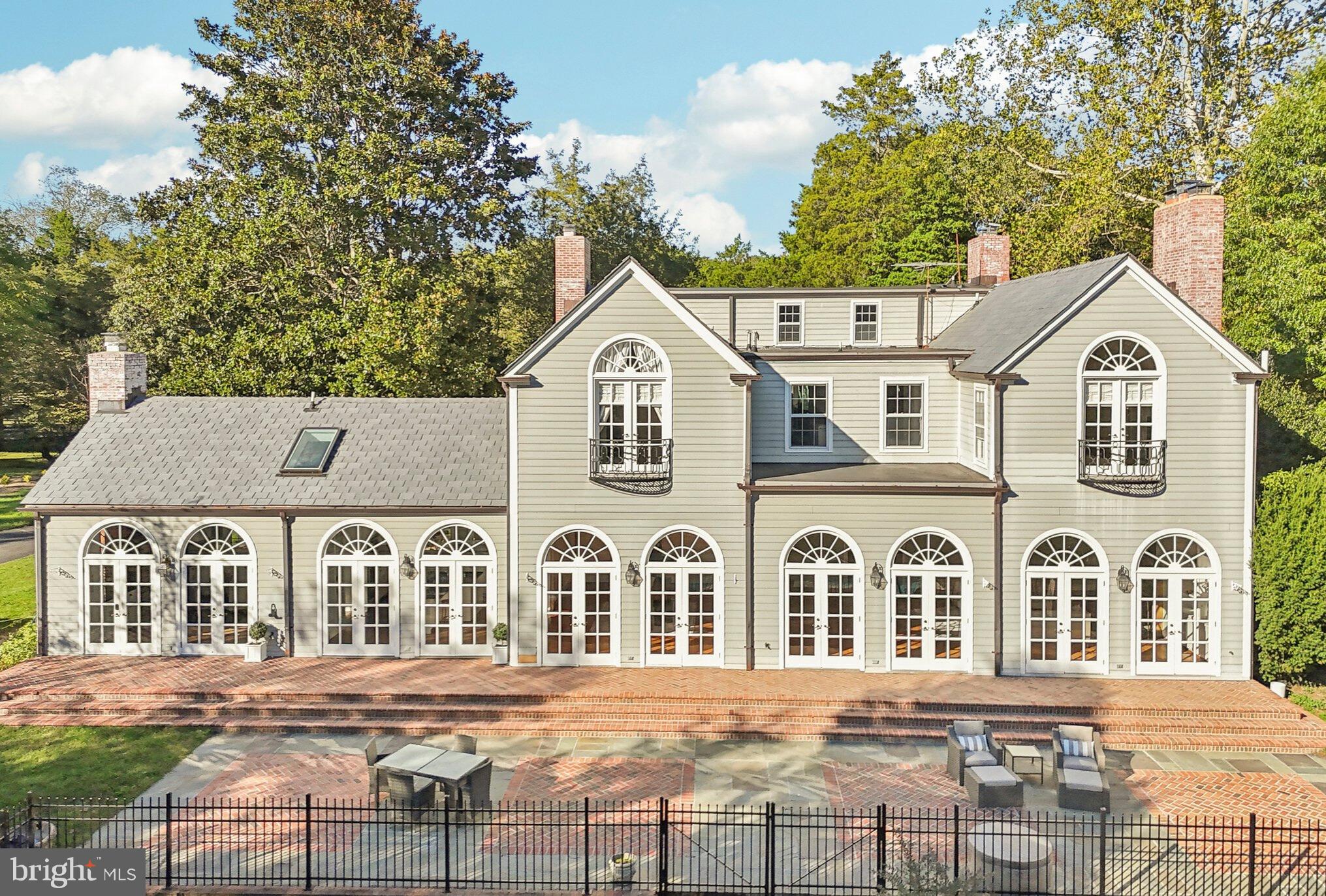 SPRINGFIELD FARMS - Residential