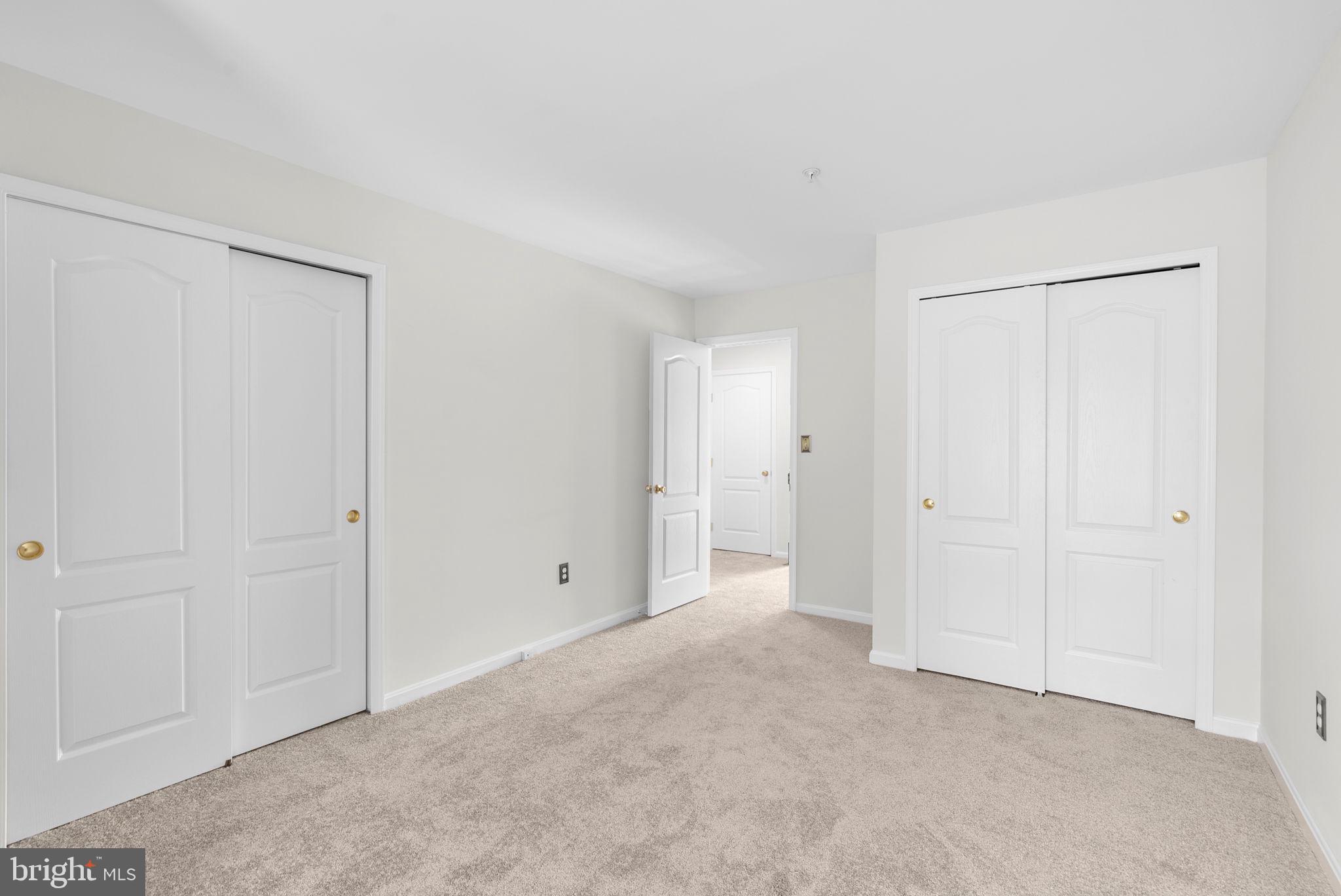 CLINTON ACRES - Residential