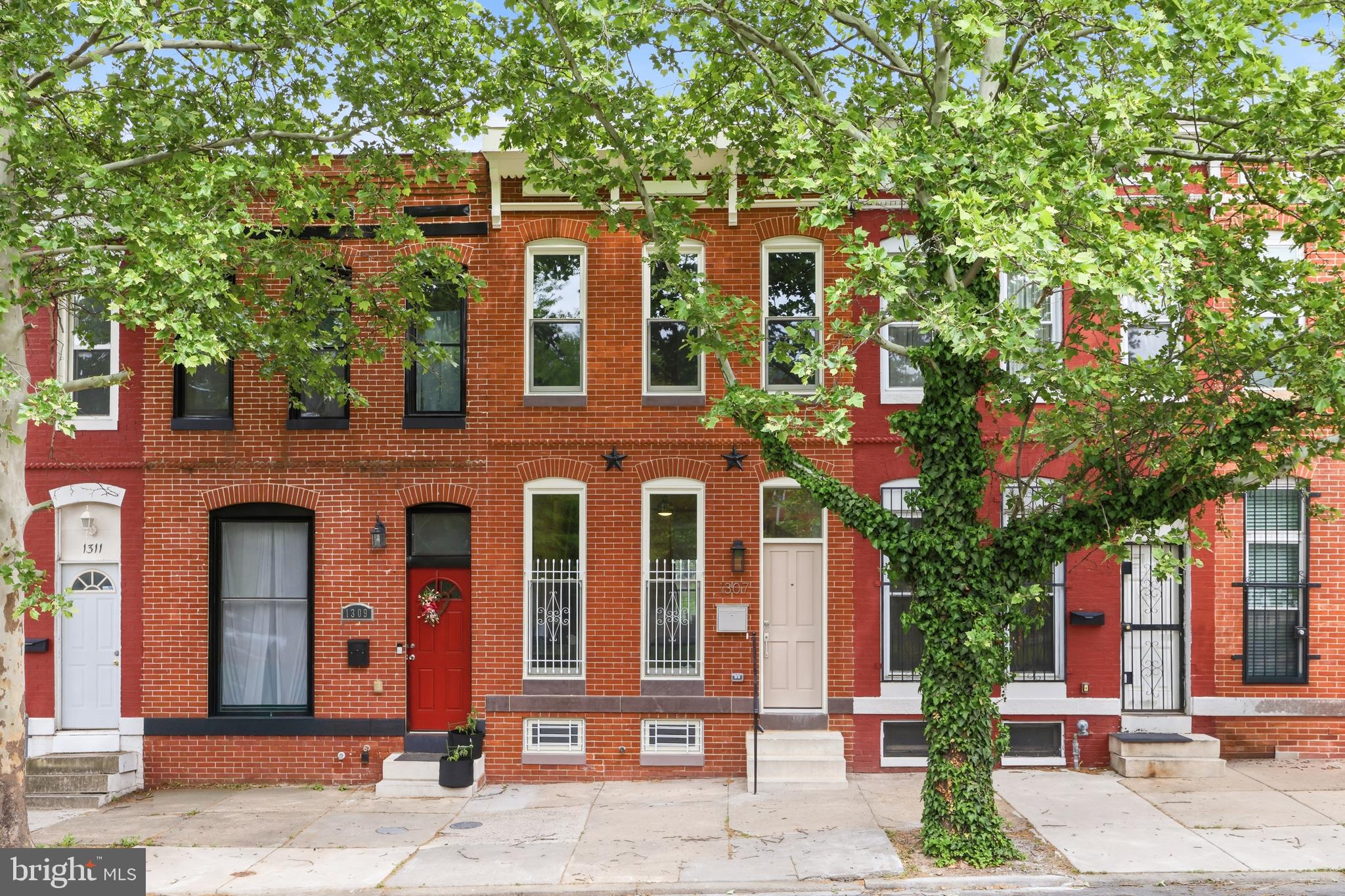 BROADWAY EAST - Residential