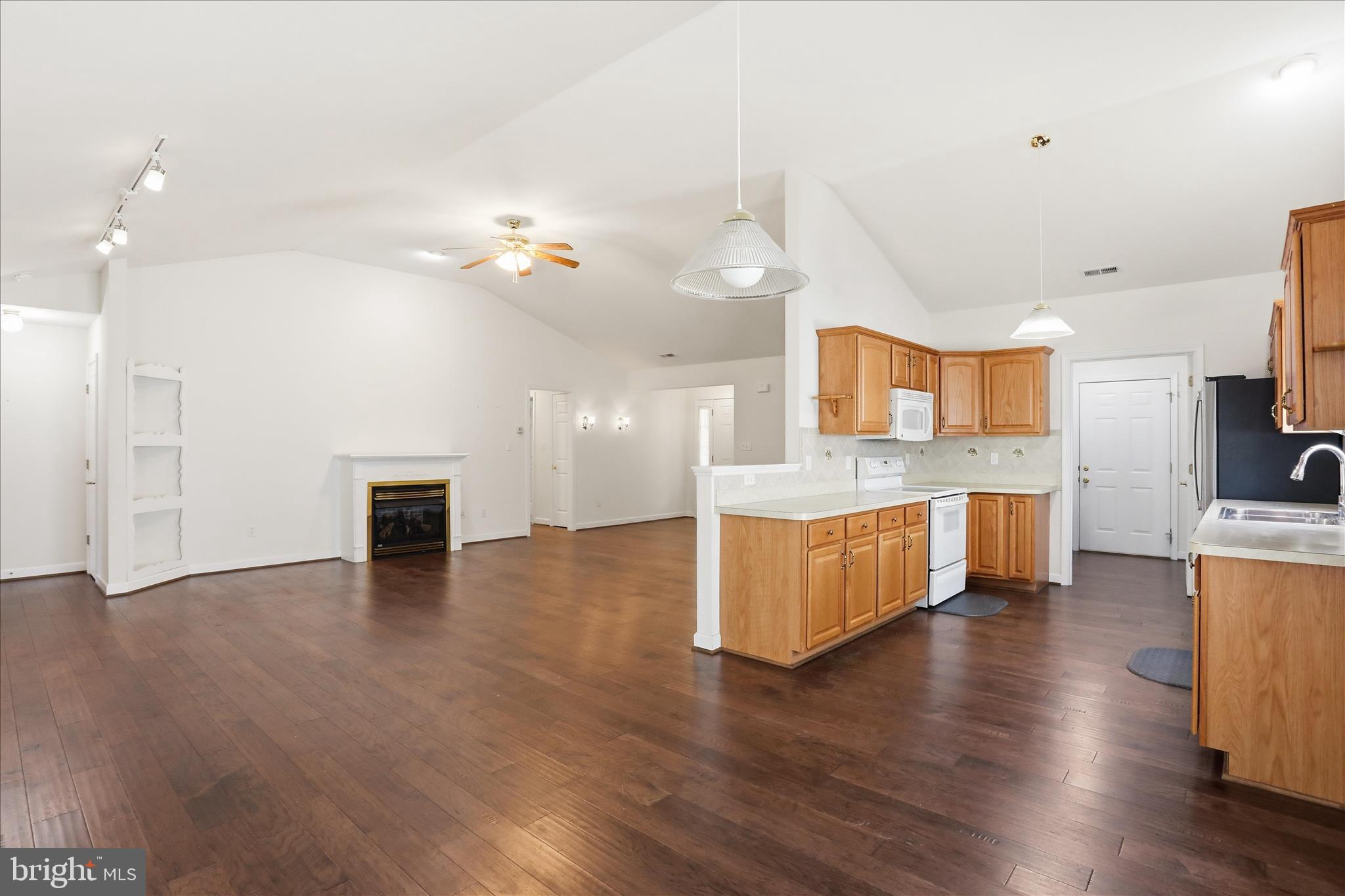 AUTUMN GLEN - Residential