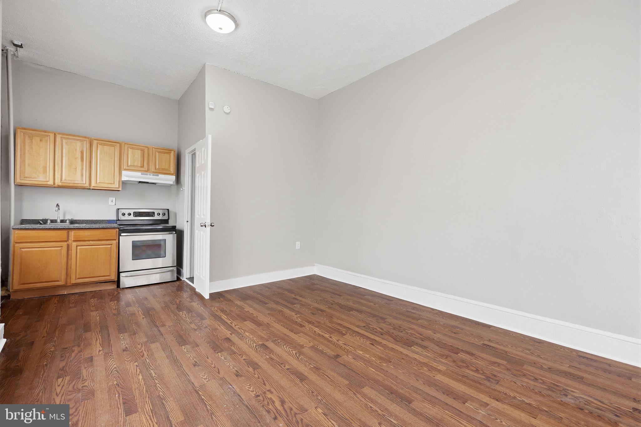 PORT RICHMOND - Residential