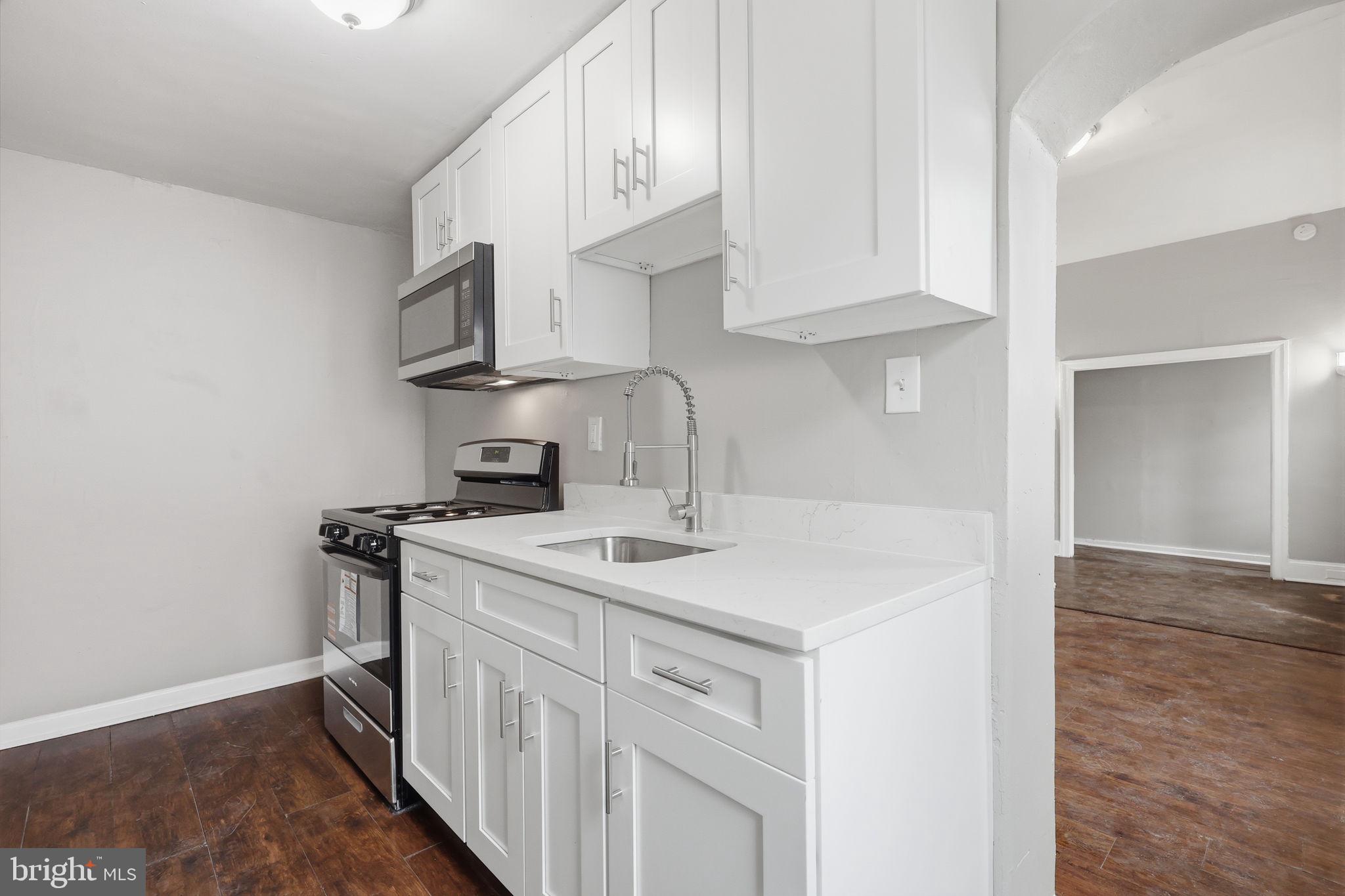 PORT RICHMOND - Residential