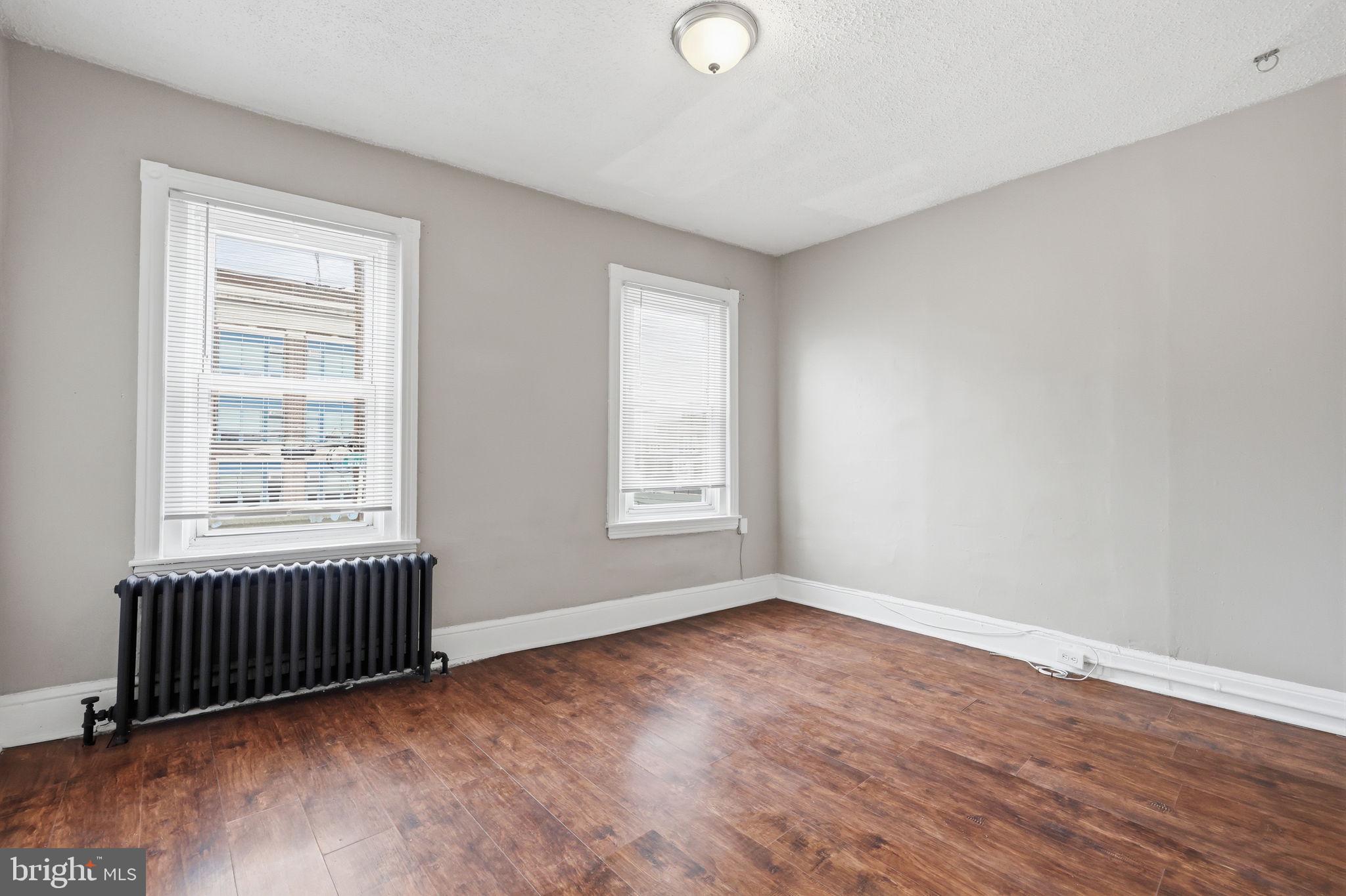 PORT RICHMOND - Residential