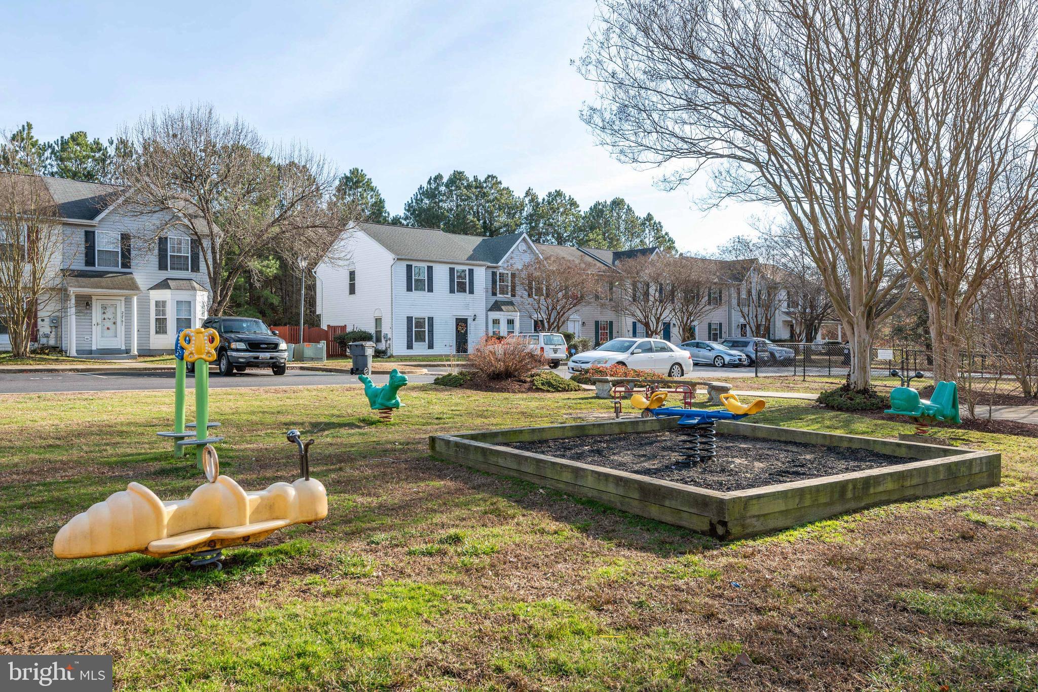 LAUREL GLEN - Residential