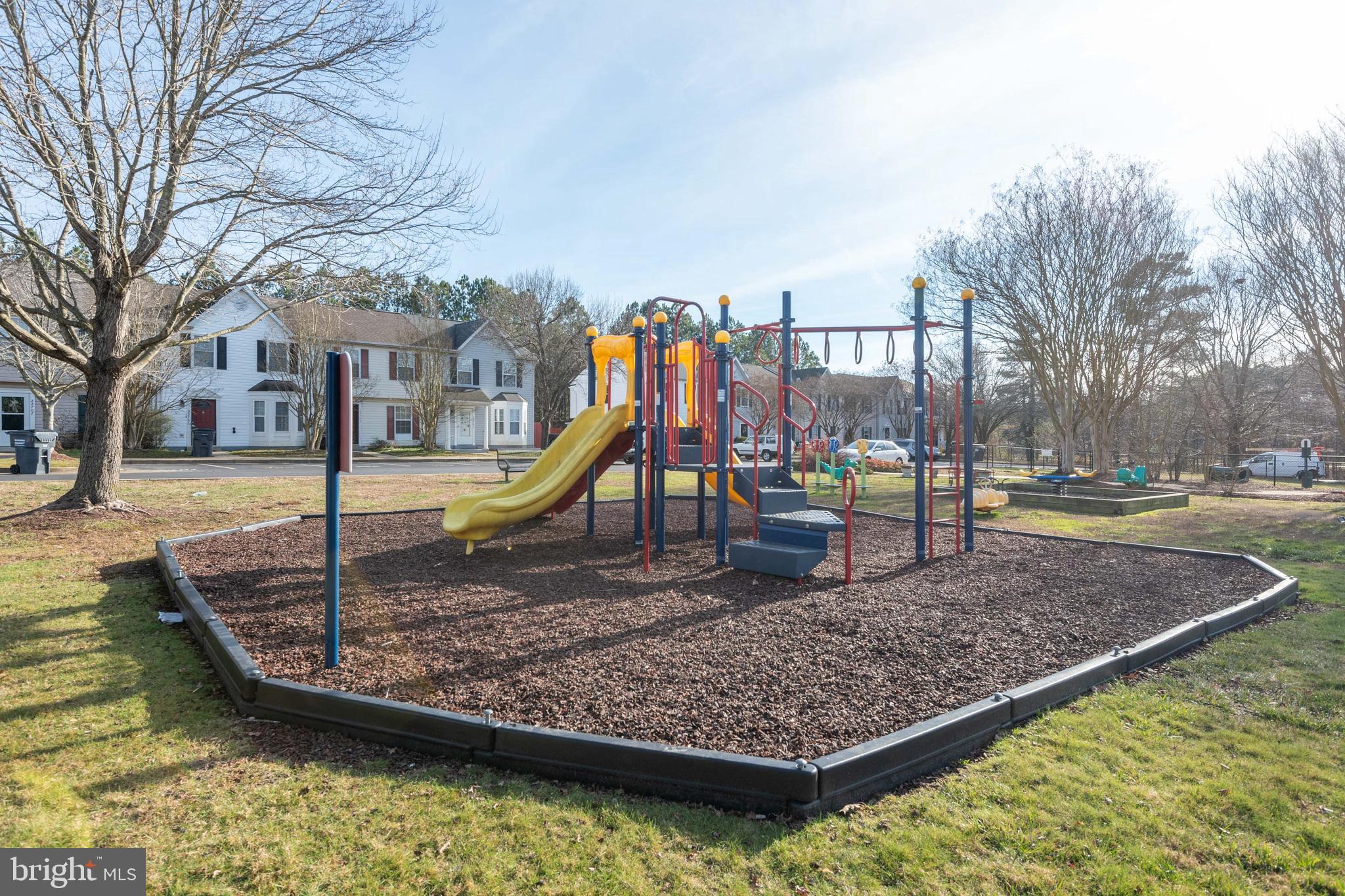 LAUREL GLEN - Residential