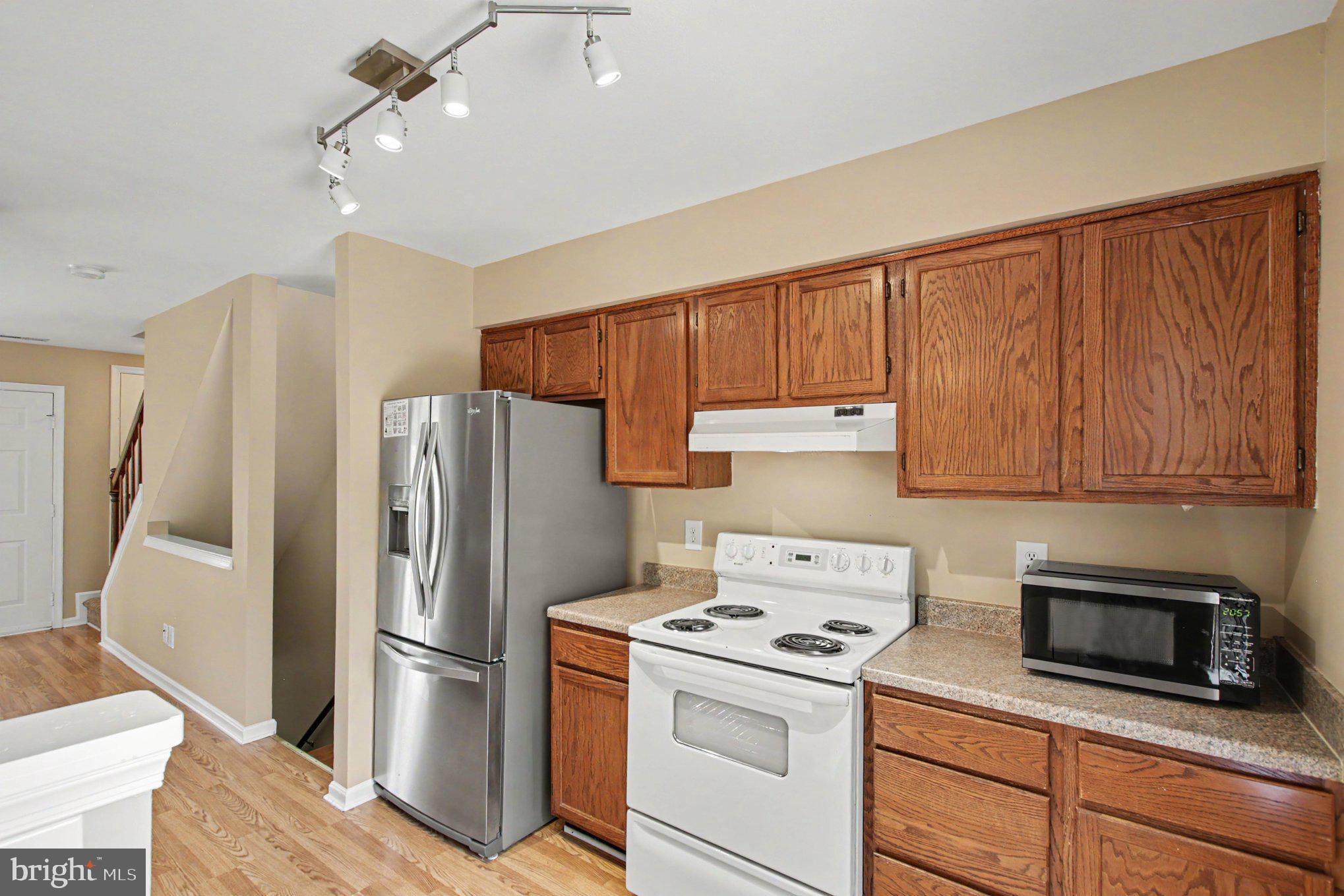 SPRINGHILL TOWNHOME - Residential