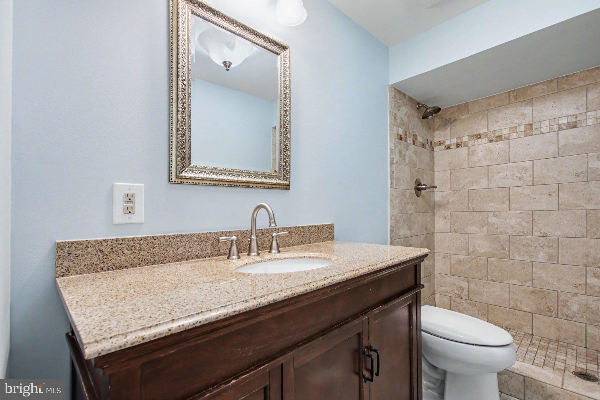 SPRINGHILL TOWNHOME - Residential