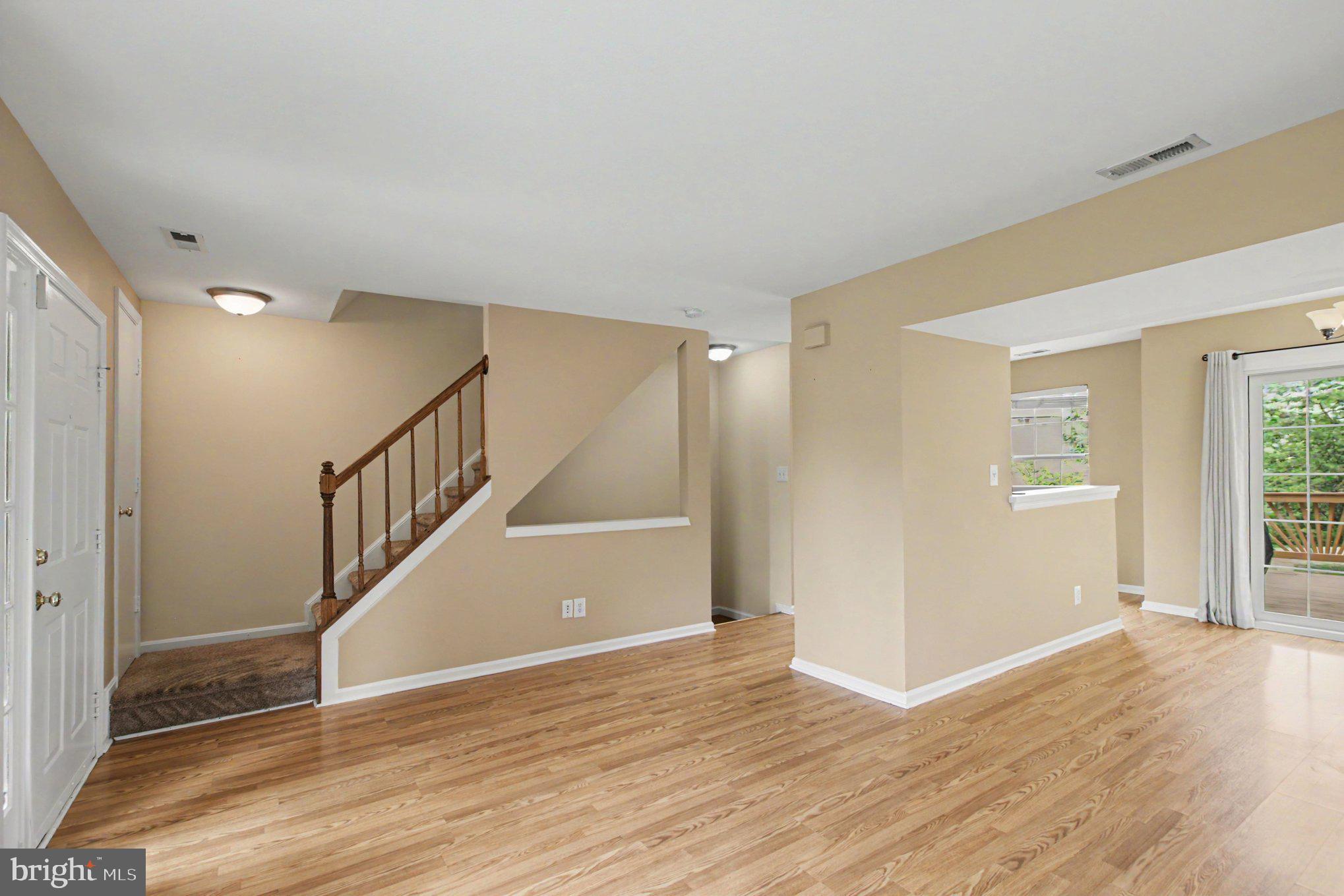 SPRINGHILL TOWNHOME - Residential
