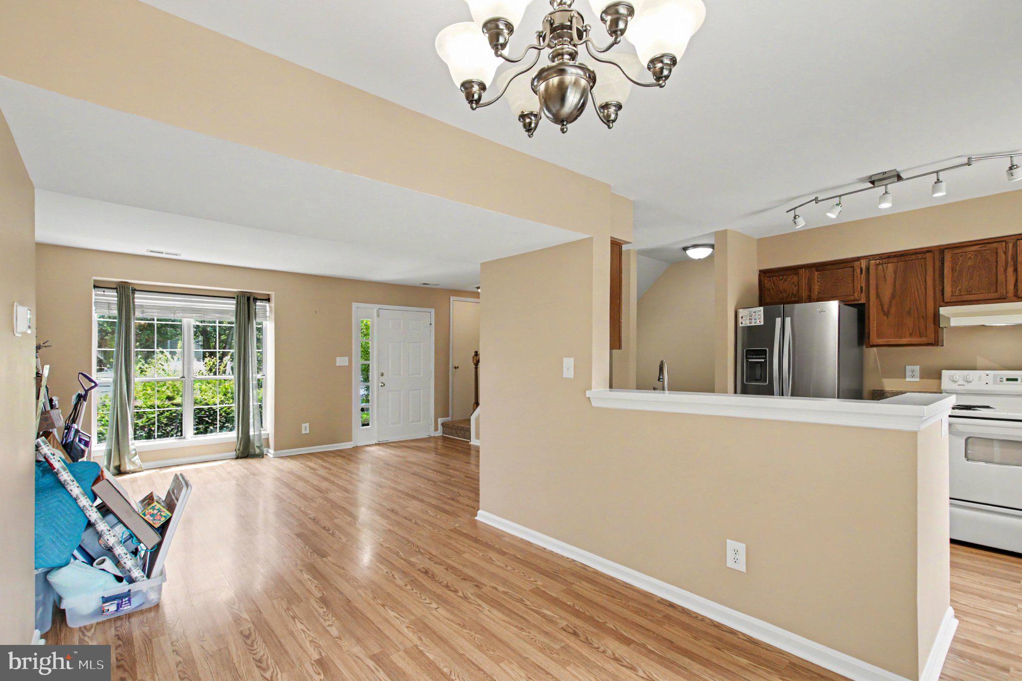 SPRINGHILL TOWNHOME - Residential
