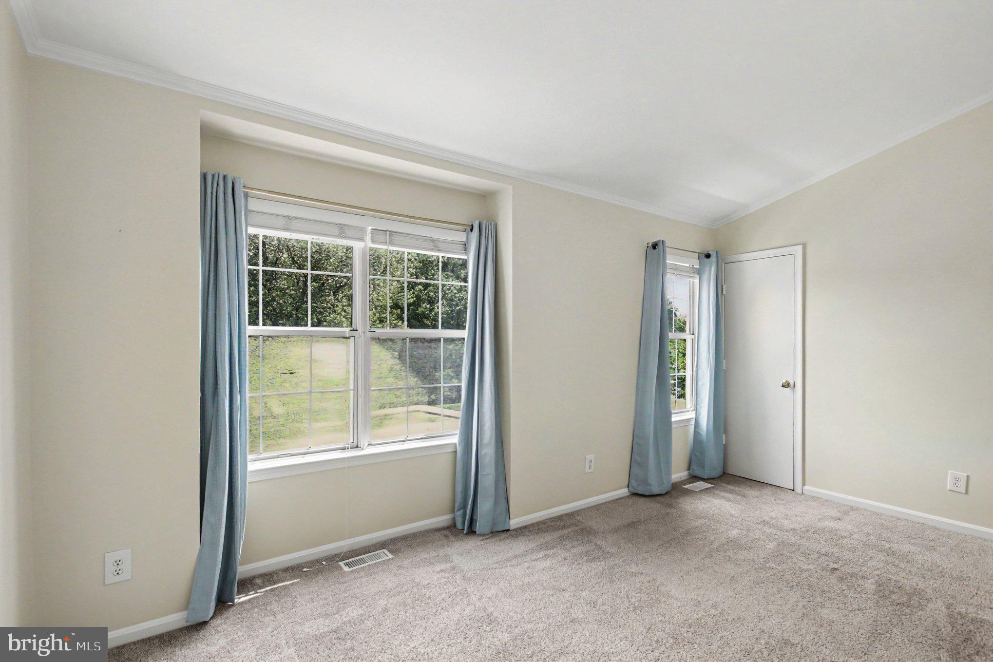 SPRINGHILL TOWNHOME - Residential