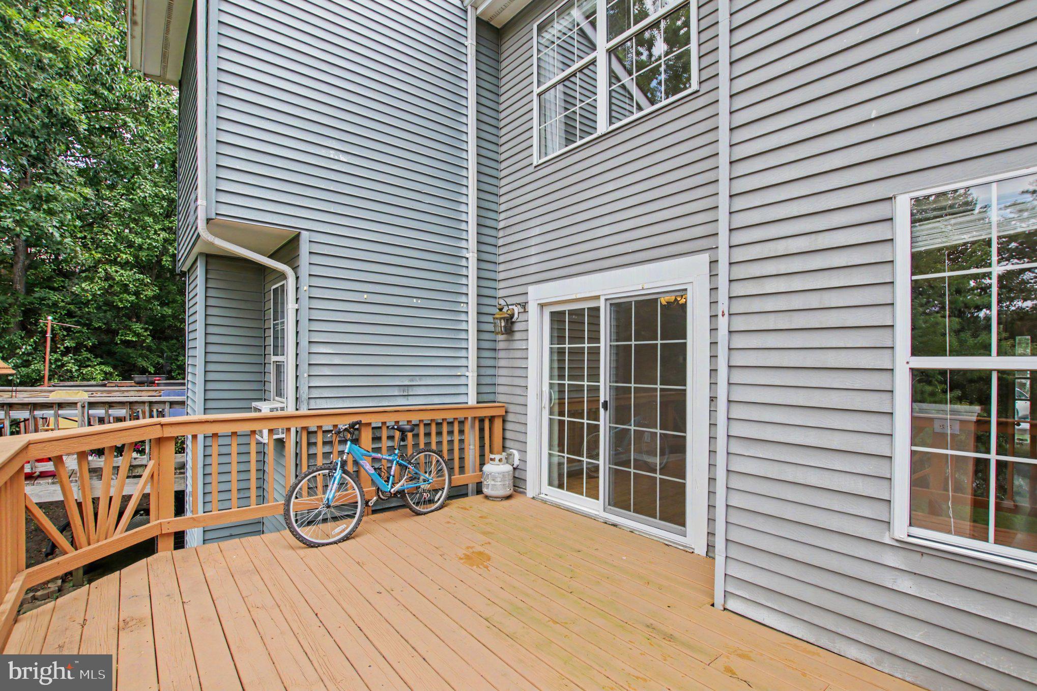 SPRINGHILL TOWNHOME - Residential