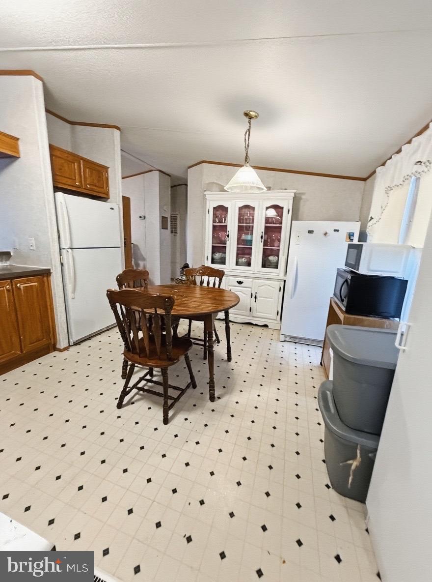 PINEWOOD ACRE - Residential