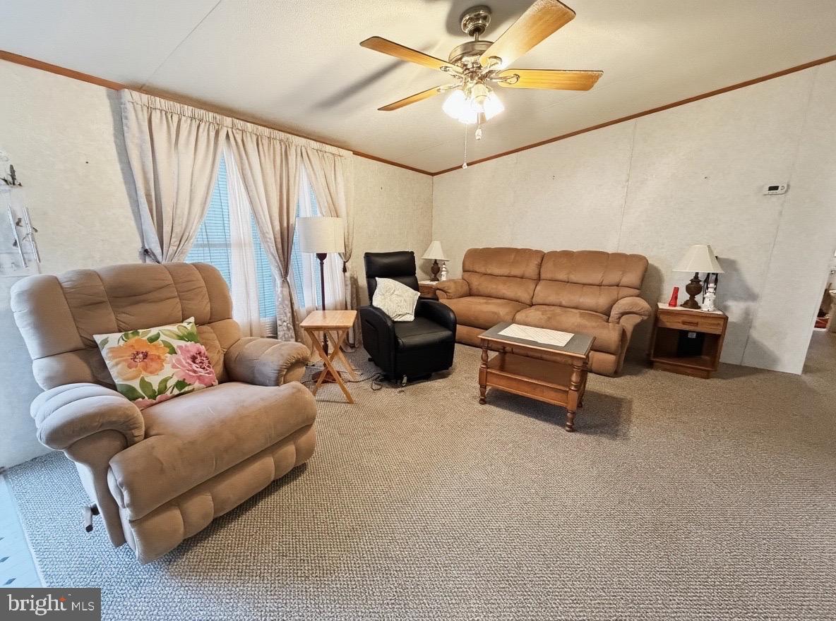 PINEWOOD ACRE - Residential