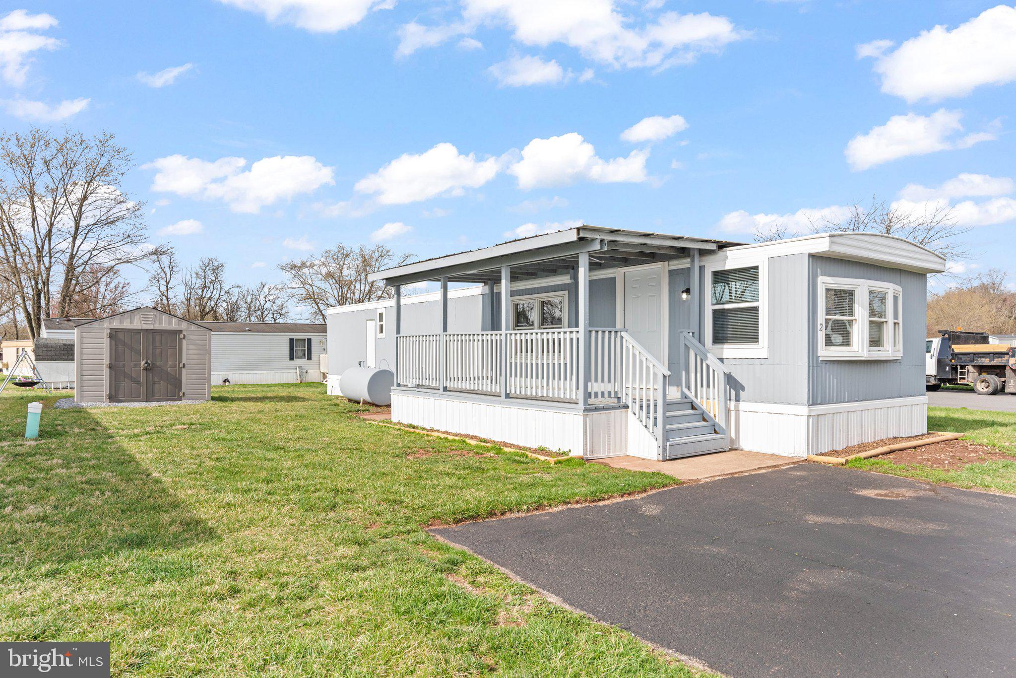 PINE MANOR MHP - Residential