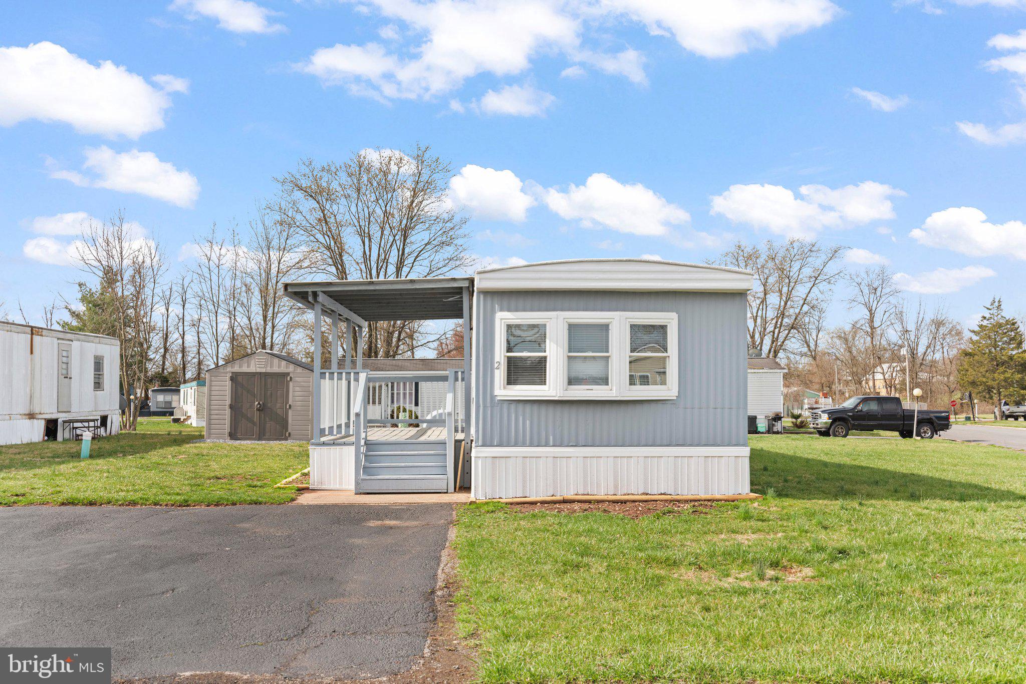 PINE MANOR MHP - Residential