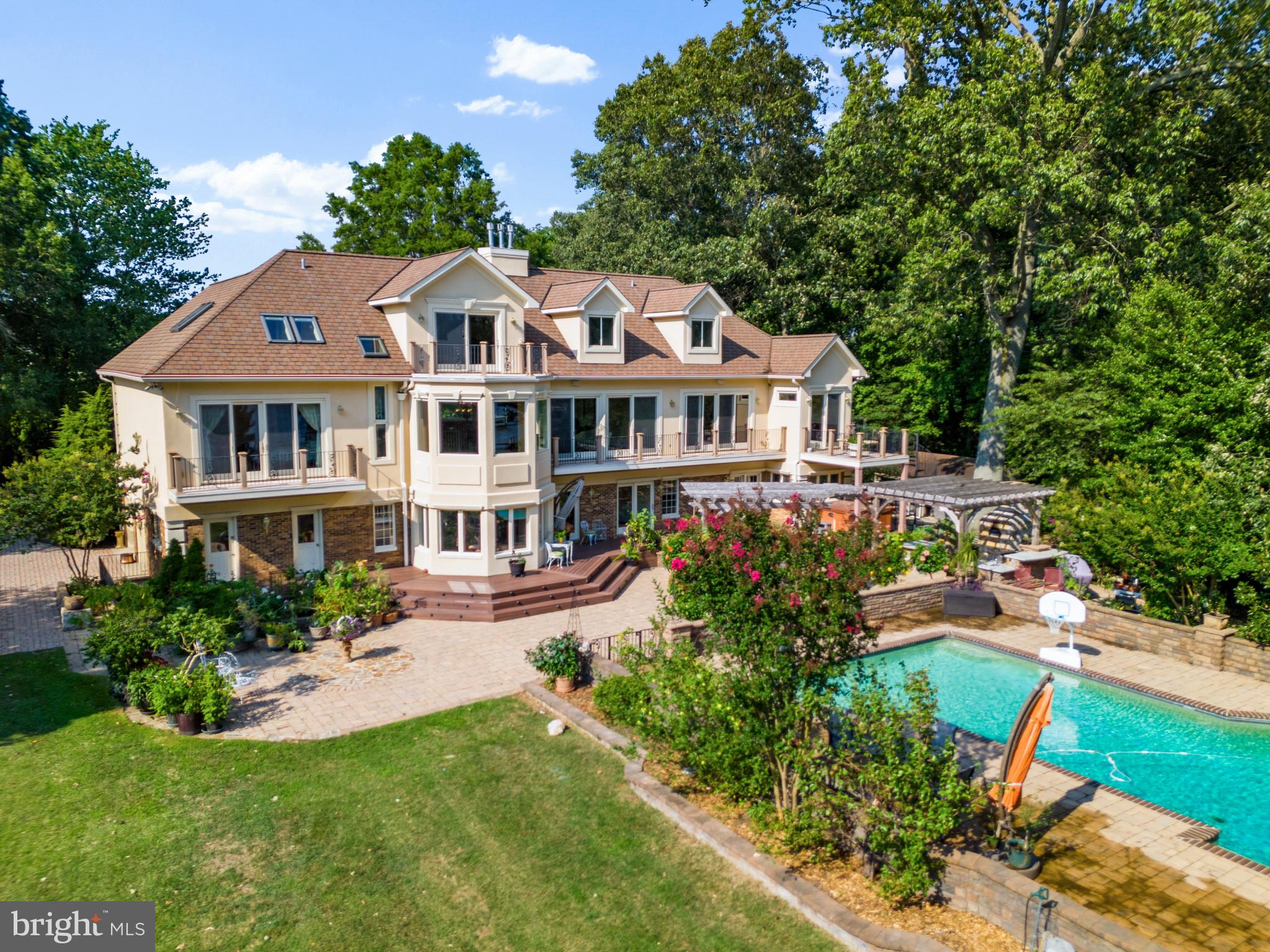 HICKORY RIDGE - Residential