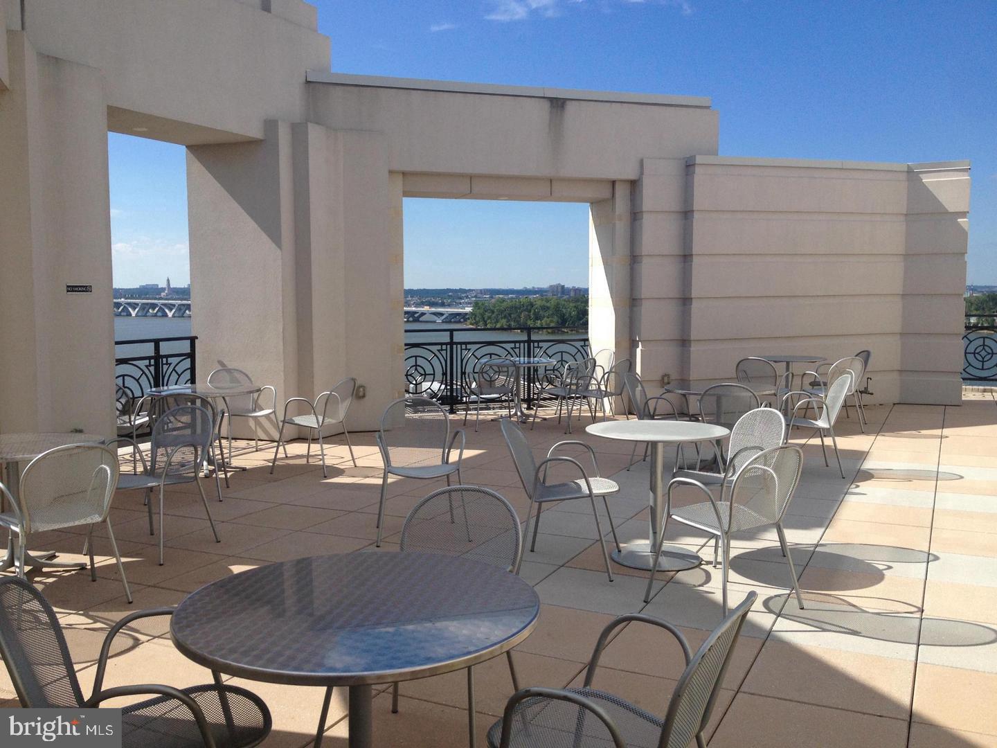 NATIONAL HARBOR - Residential