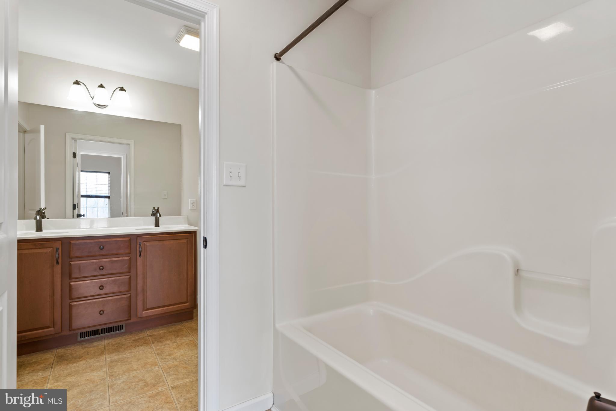 WEATHERSTONE - Residential