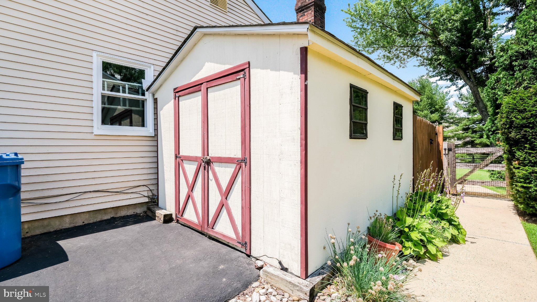 HILLDALE - Residential