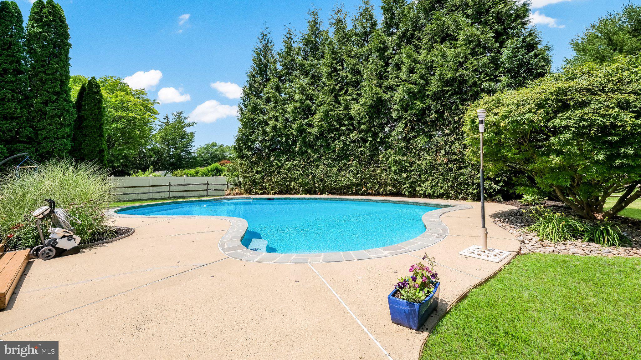 HILLDALE - Residential