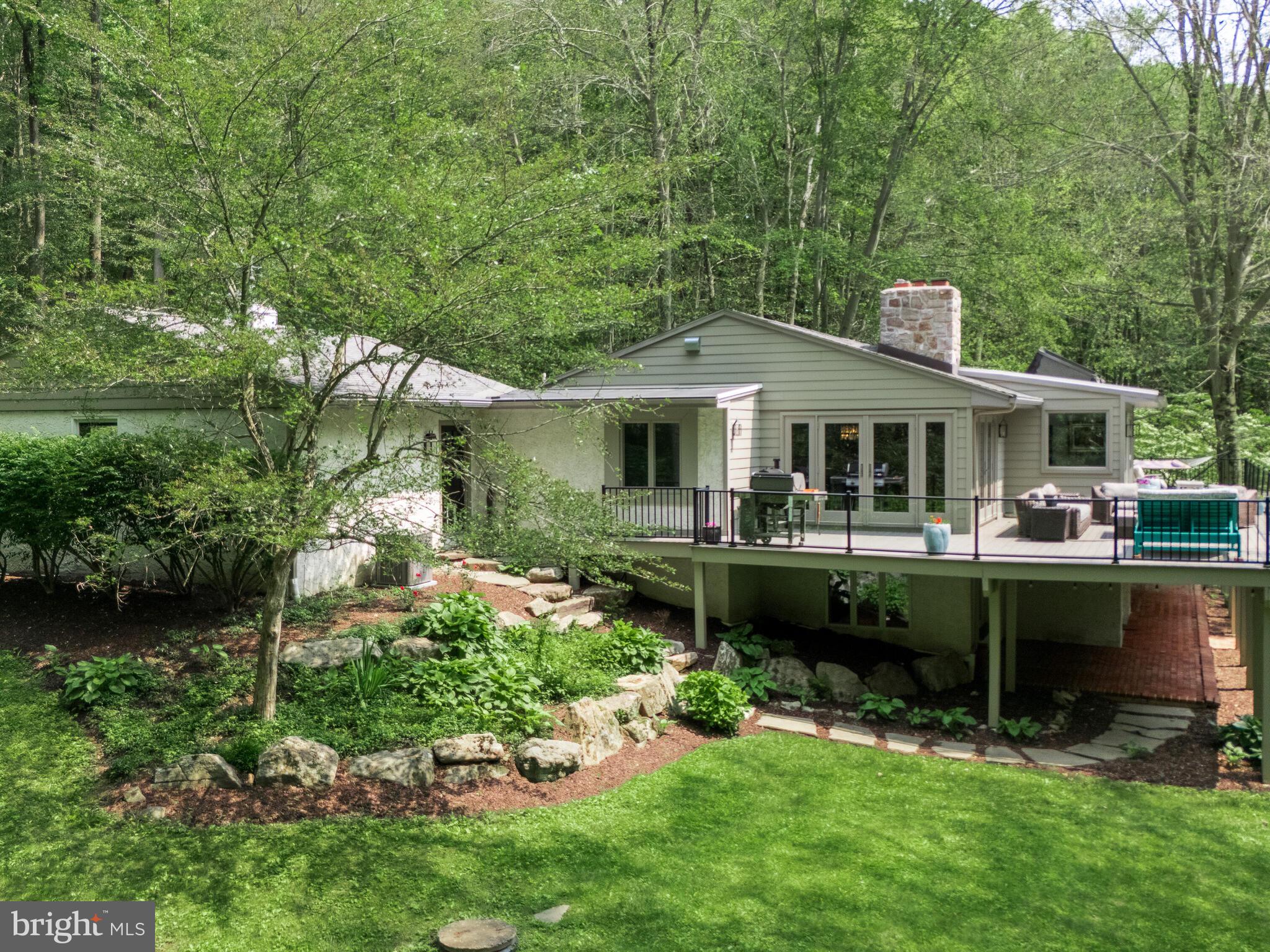 HUNTVIEW AT HORSES - Residential