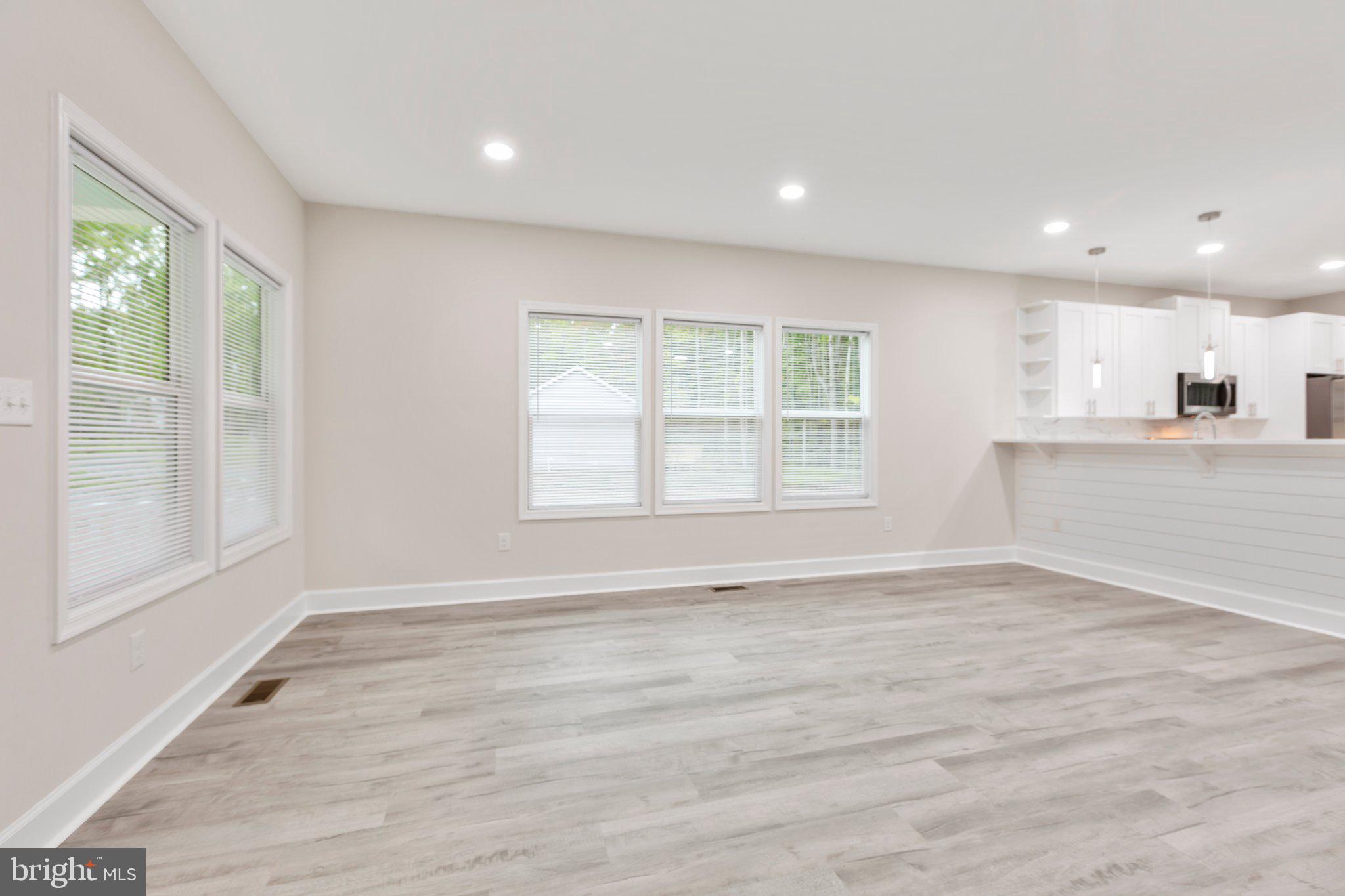 PLACID BAY ESTATES - Residential