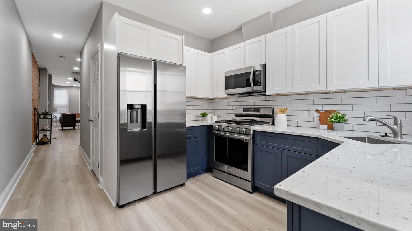 SANDTOWN-WINCHESTER - Residential