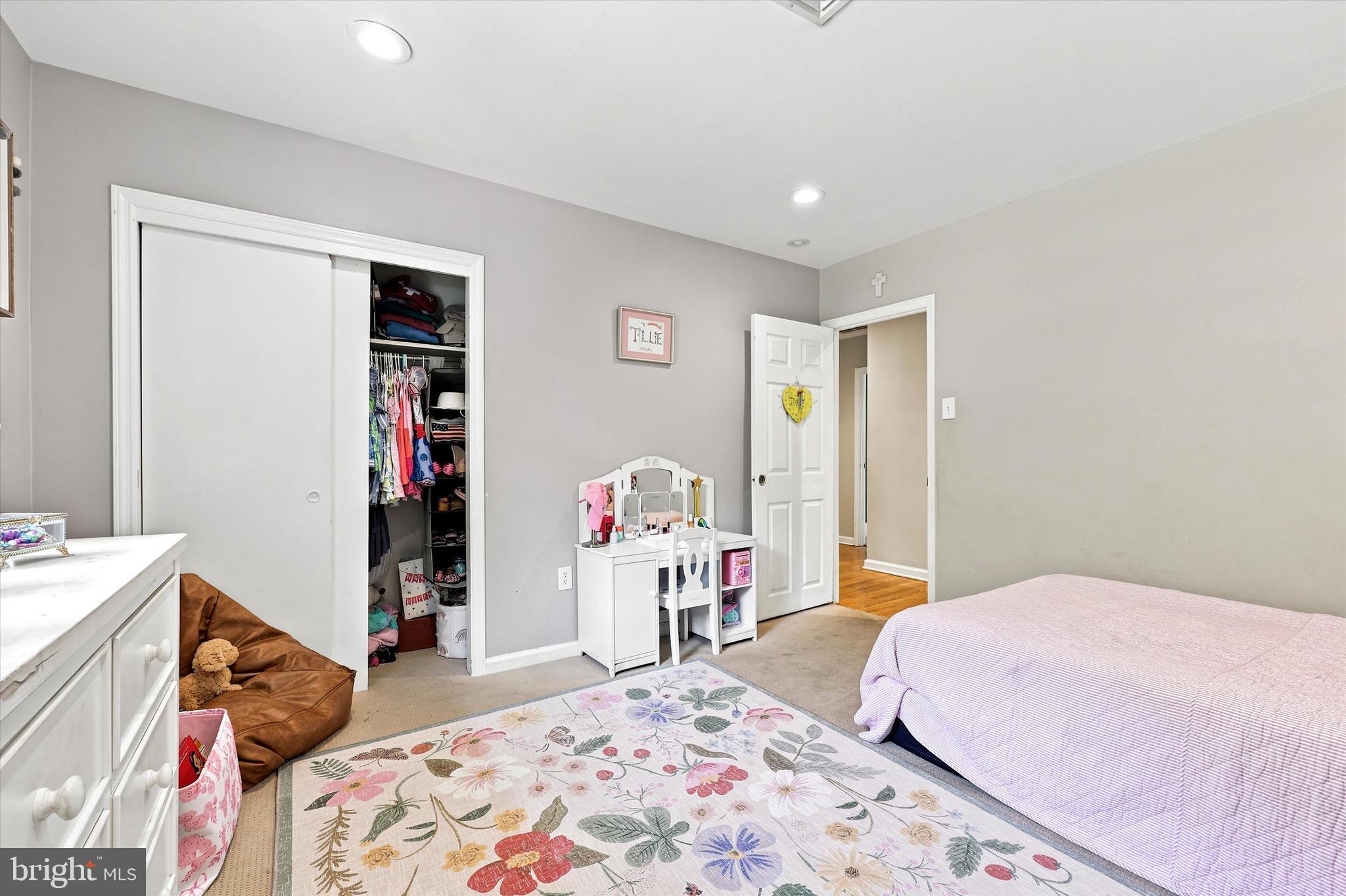 CANTERBURY PARK - Residential