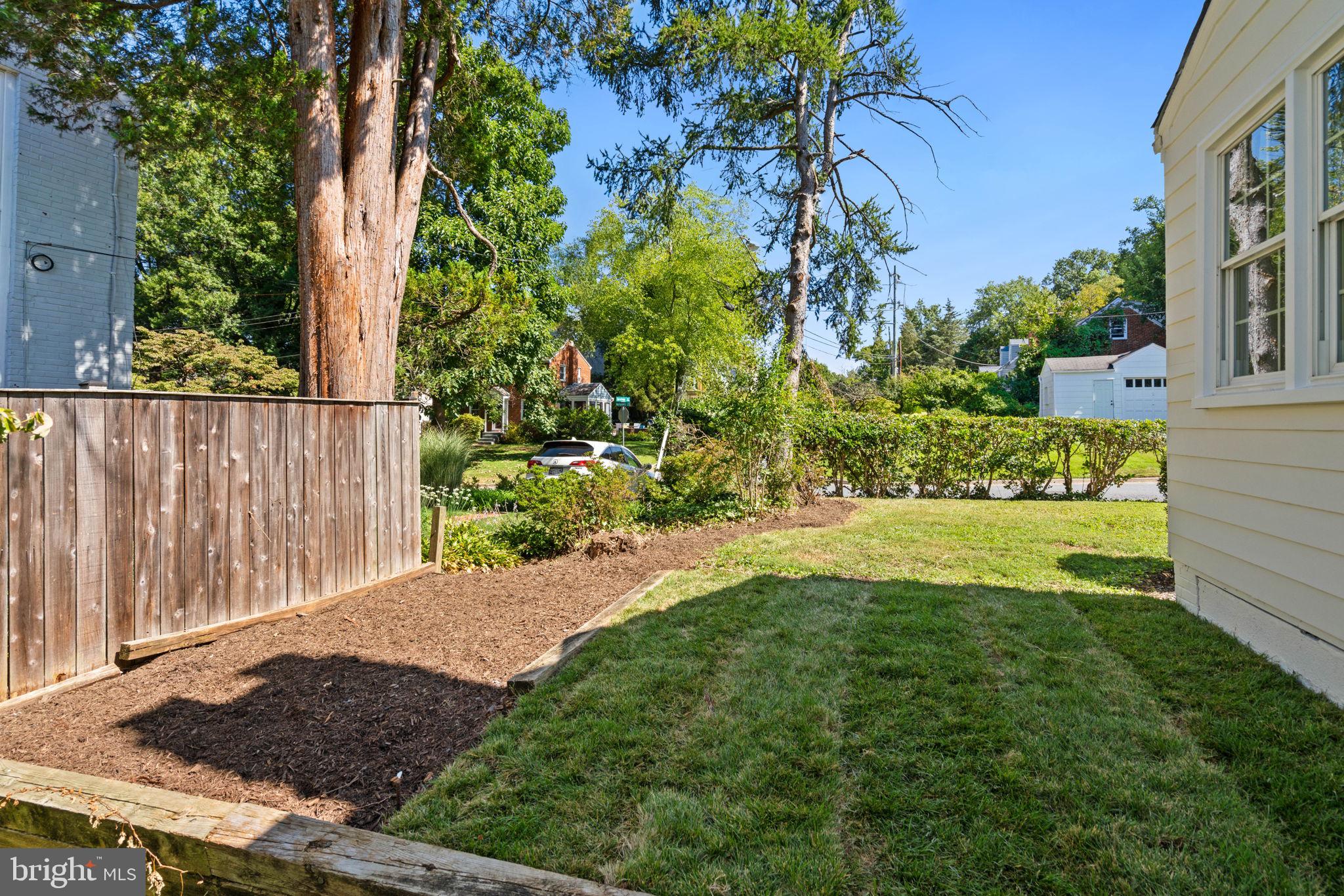 GLEN COVE - Residential