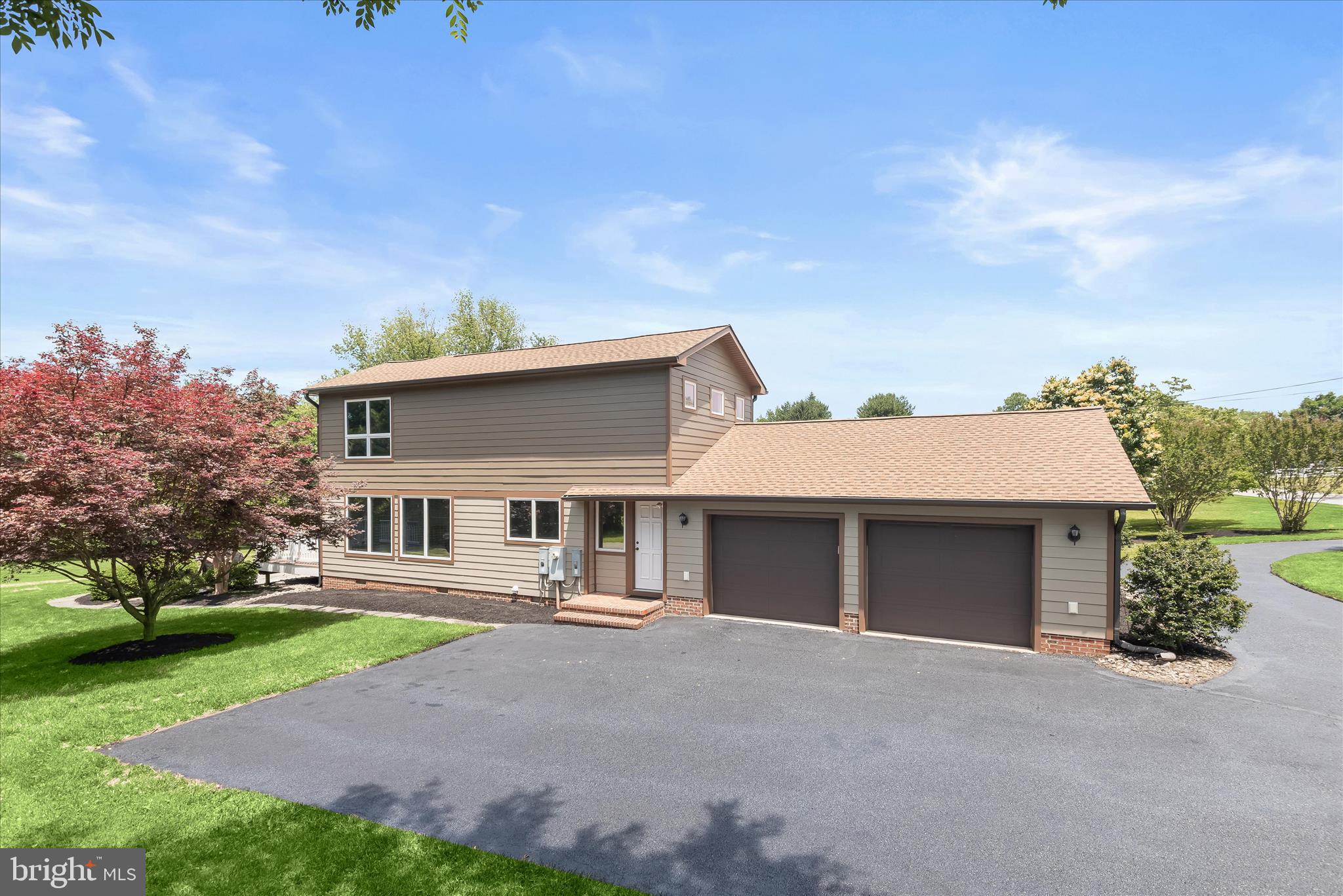 TRIADELPHIA FARMS - Residential