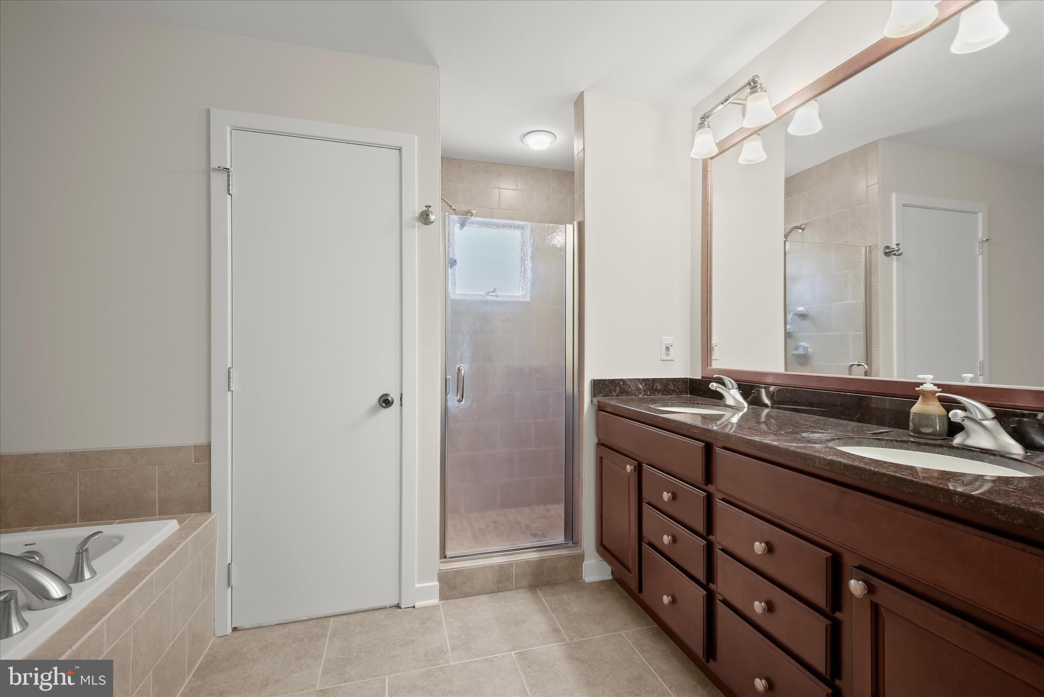 TRIADELPHIA FARMS - Residential