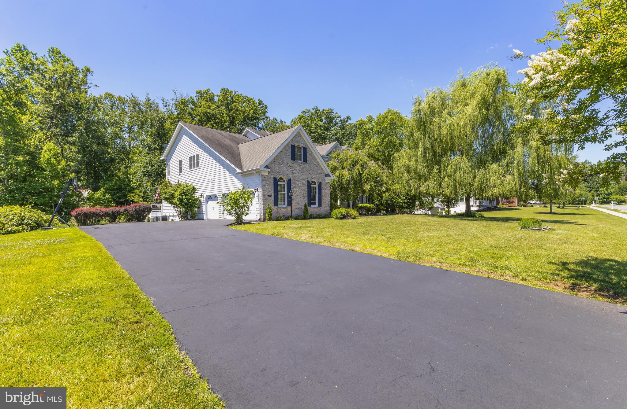 BROOKSIDE - Residential