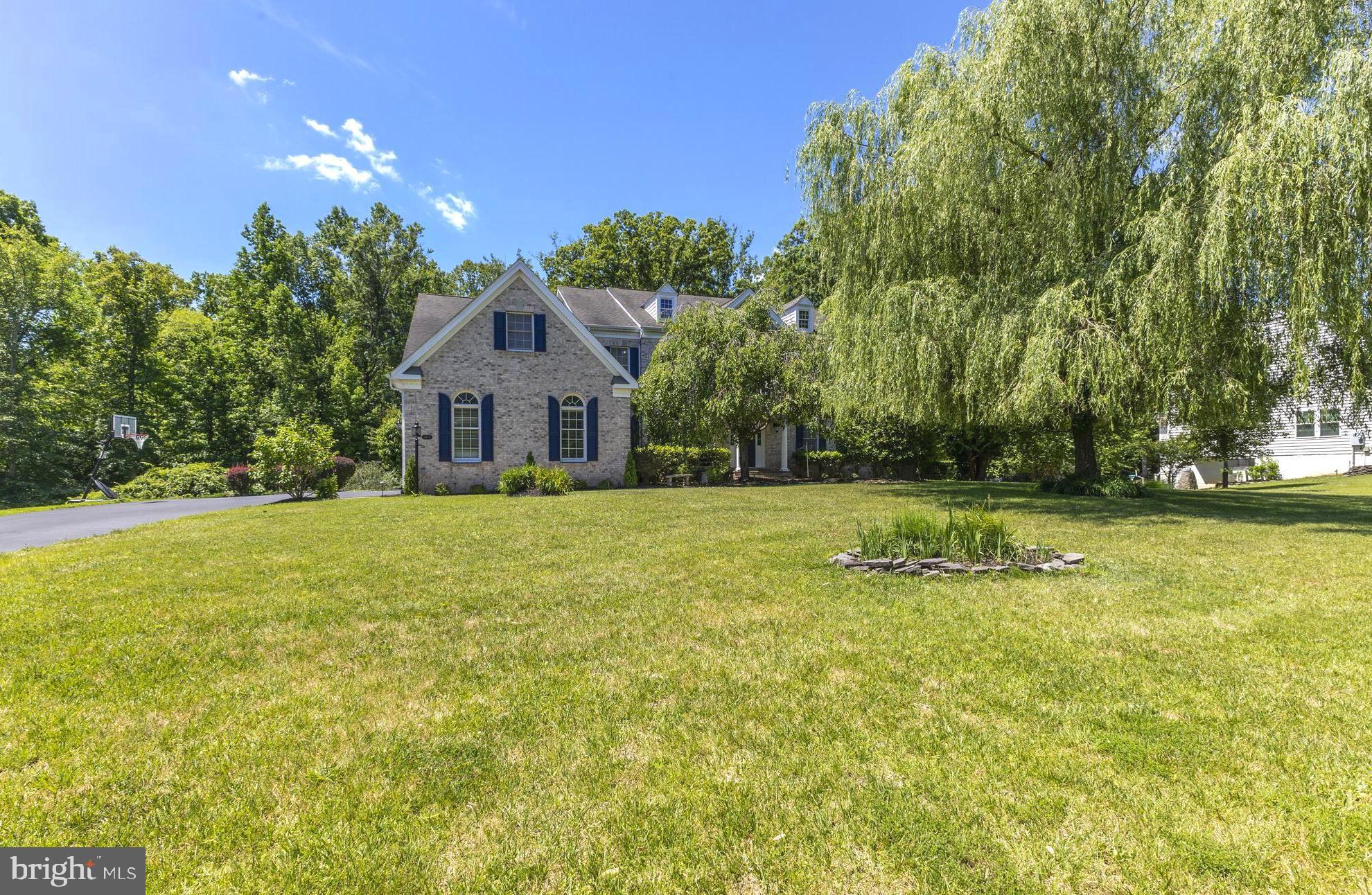 BROOKSIDE - Residential