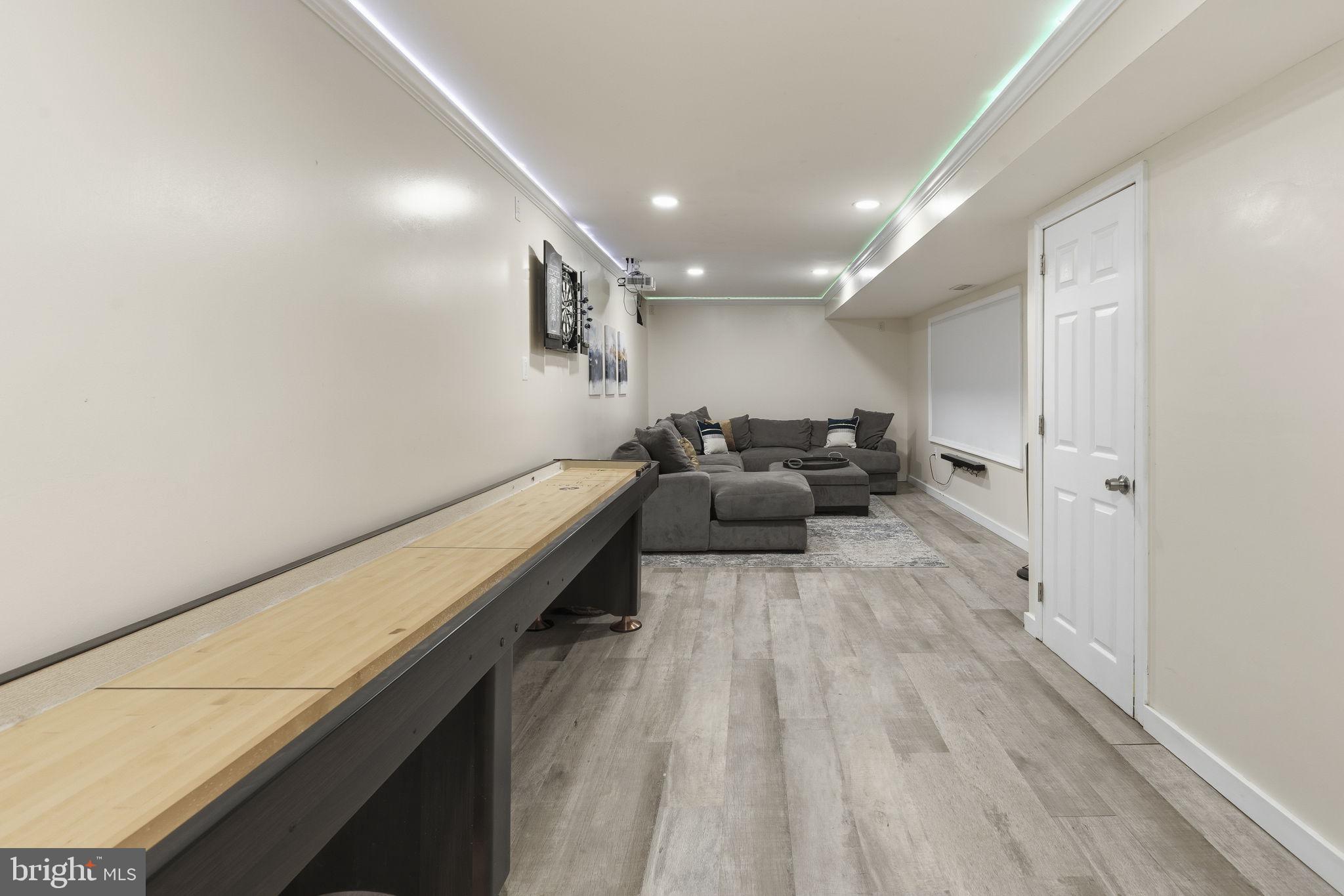 HARFORD TOWN - Residential