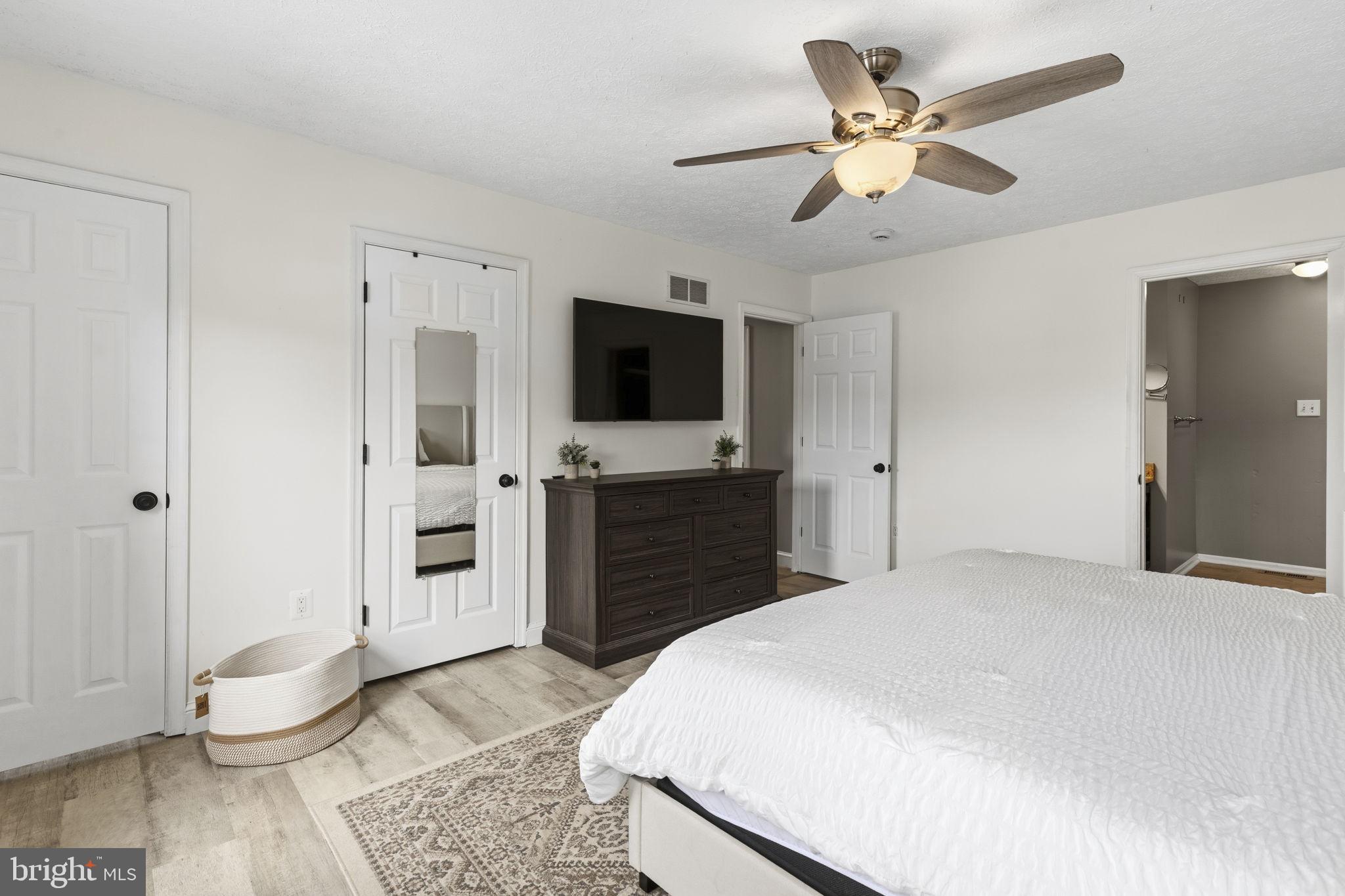 HARFORD TOWN - Residential
