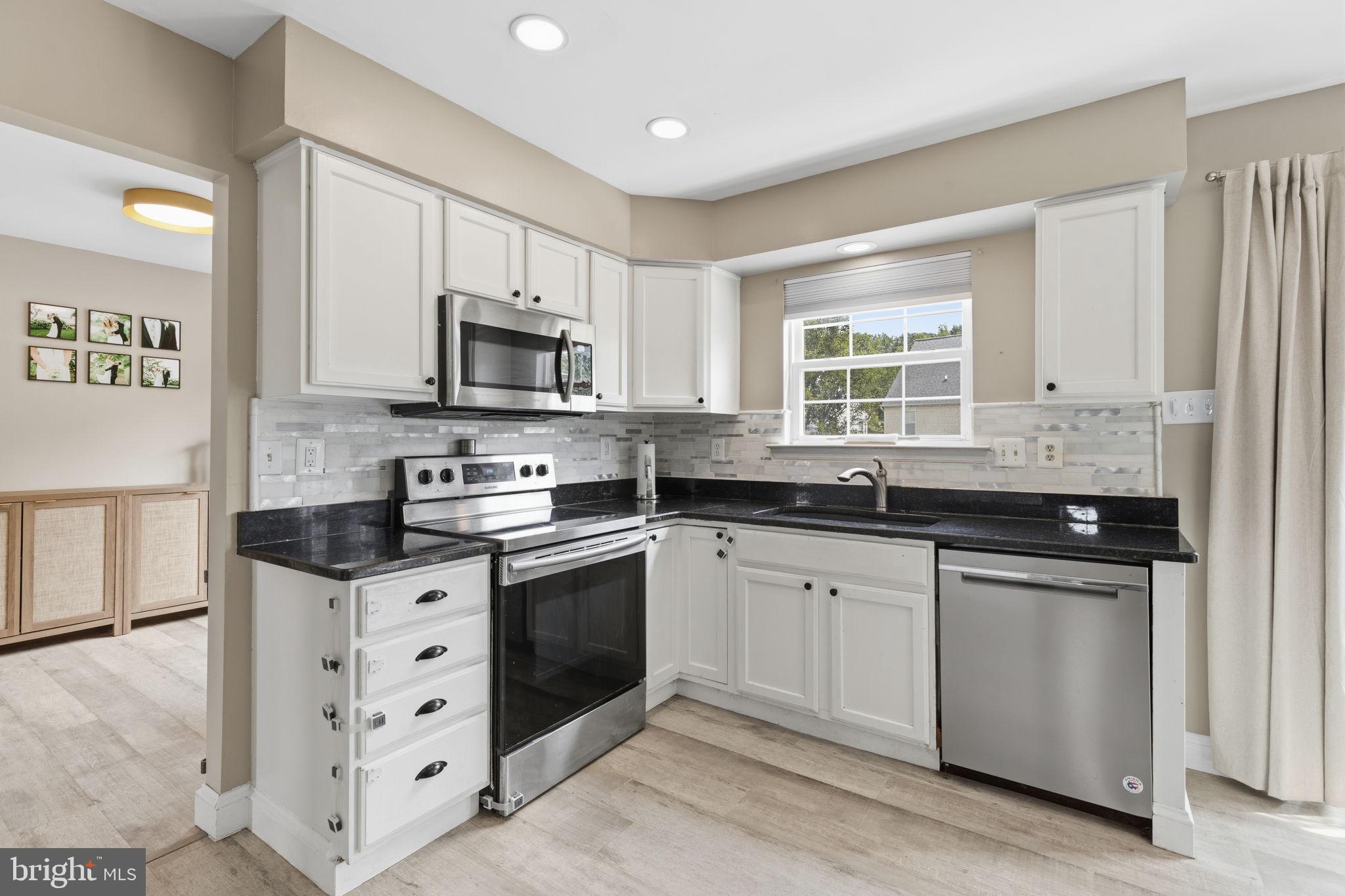 HARFORD TOWN - Residential