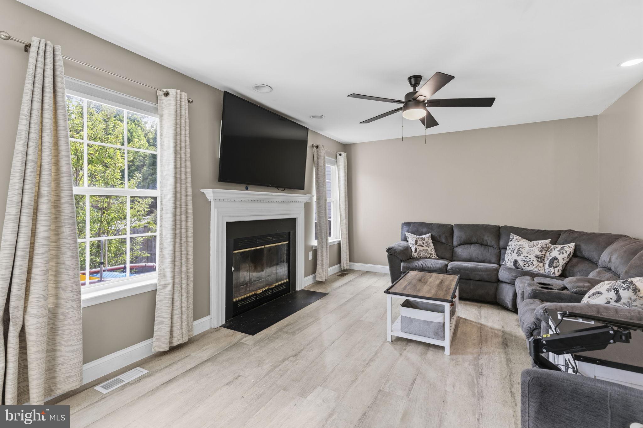 HARFORD TOWN - Residential