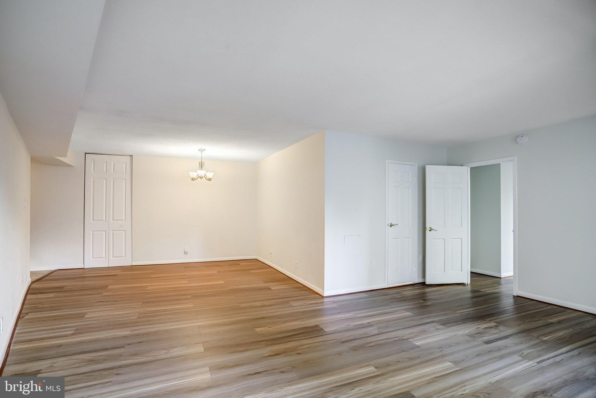 THE ELIZABETH - Residential